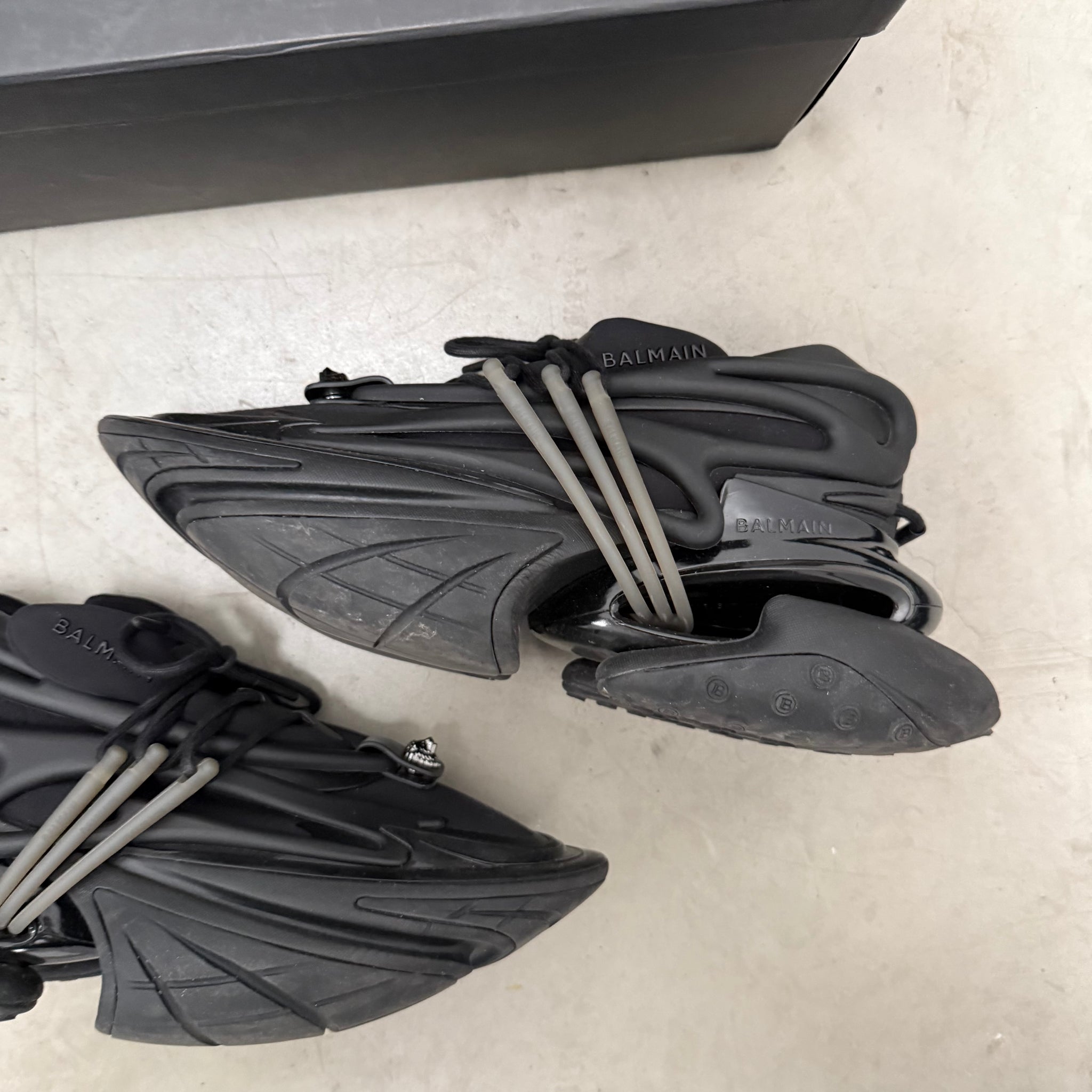 Balmain Unicorn Sneakers BLACK (Size 43 / US10)