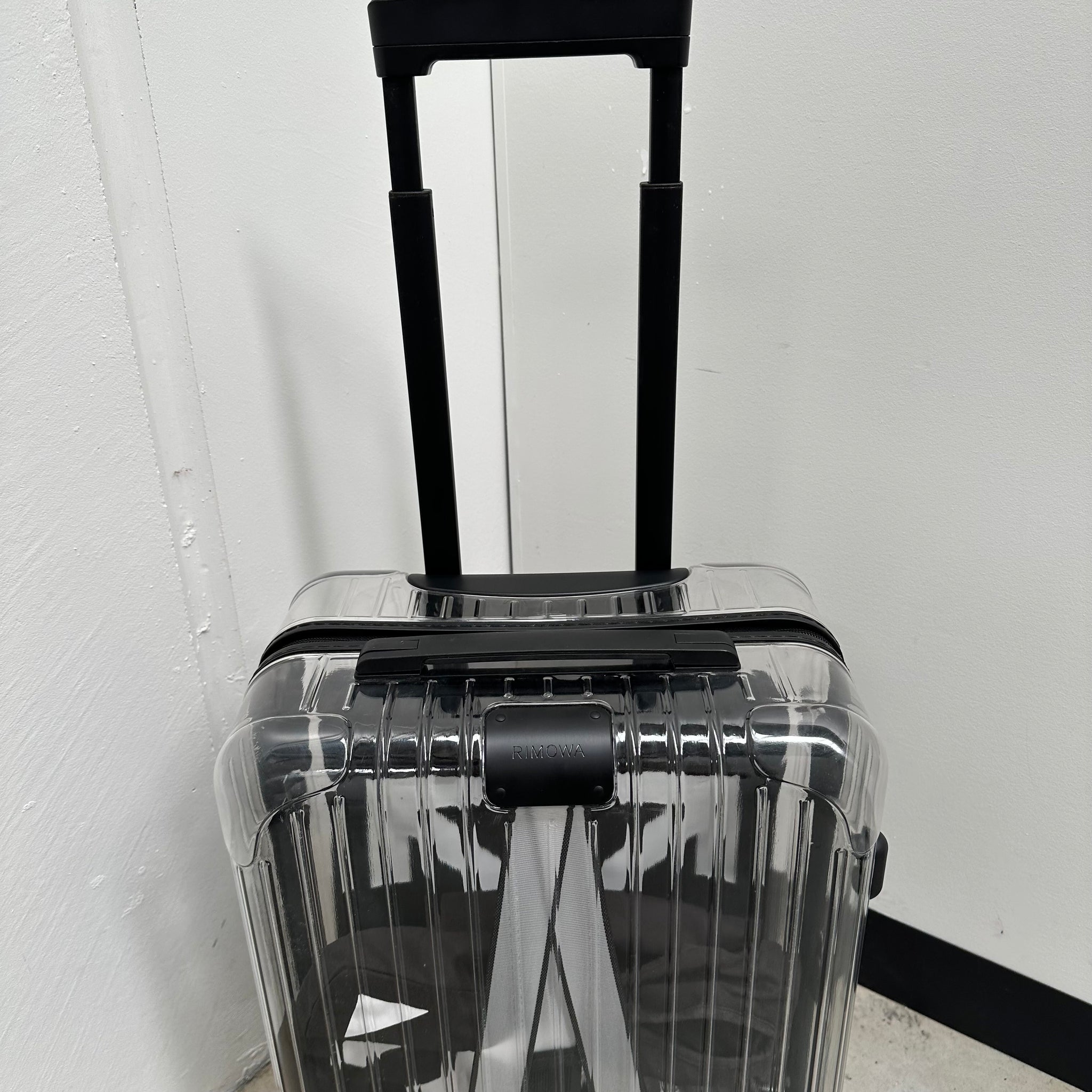 Off-White Rimowa See Through Black 36L Case