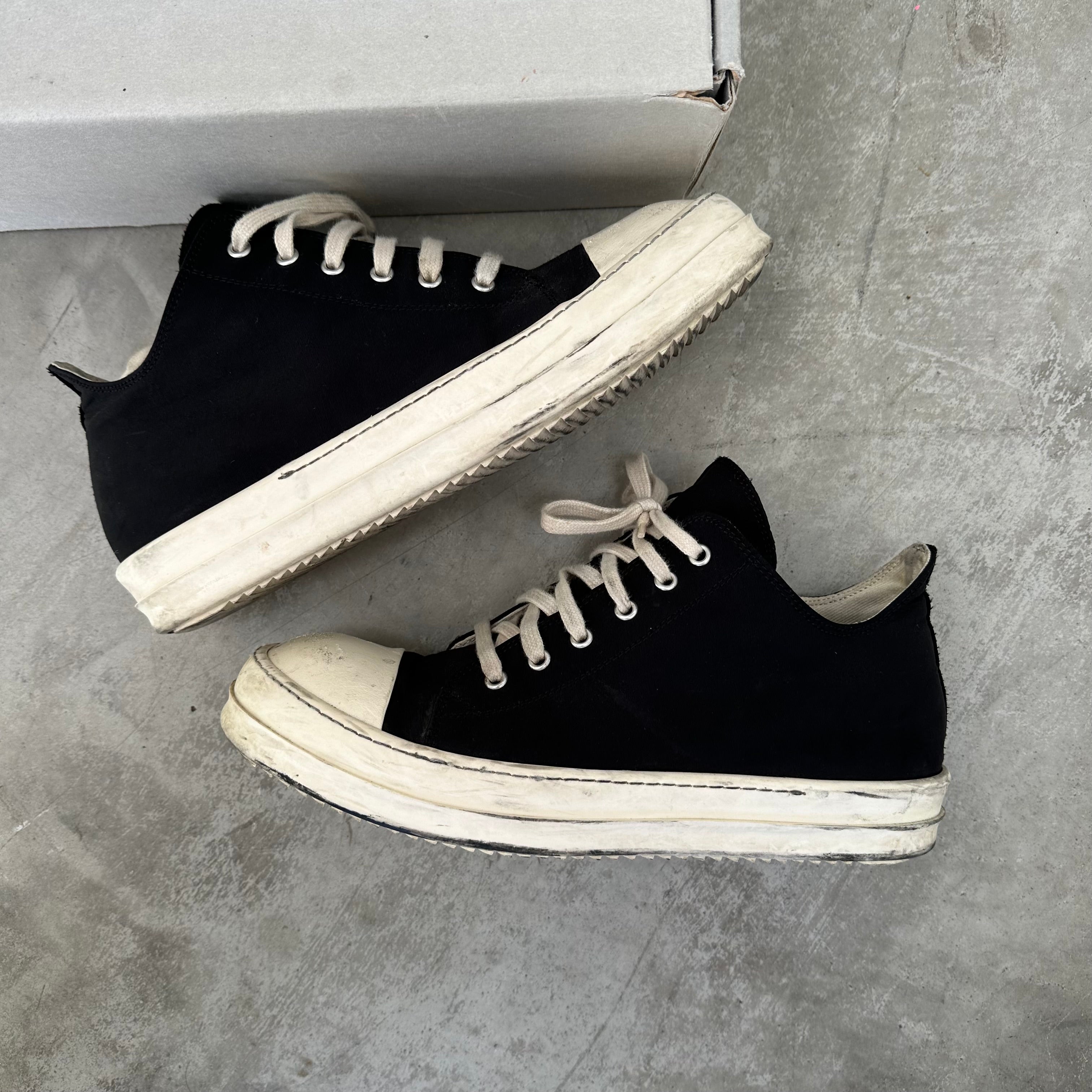 Rick Owens DRKSHDW Ramone Black Low Top Sneakers EU44 Curated by Charbel