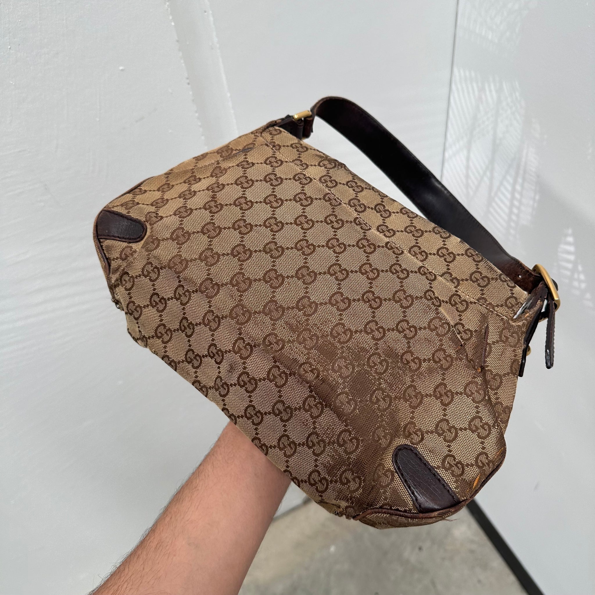 Gucci GG Horsebit Beige Shoulder Bag