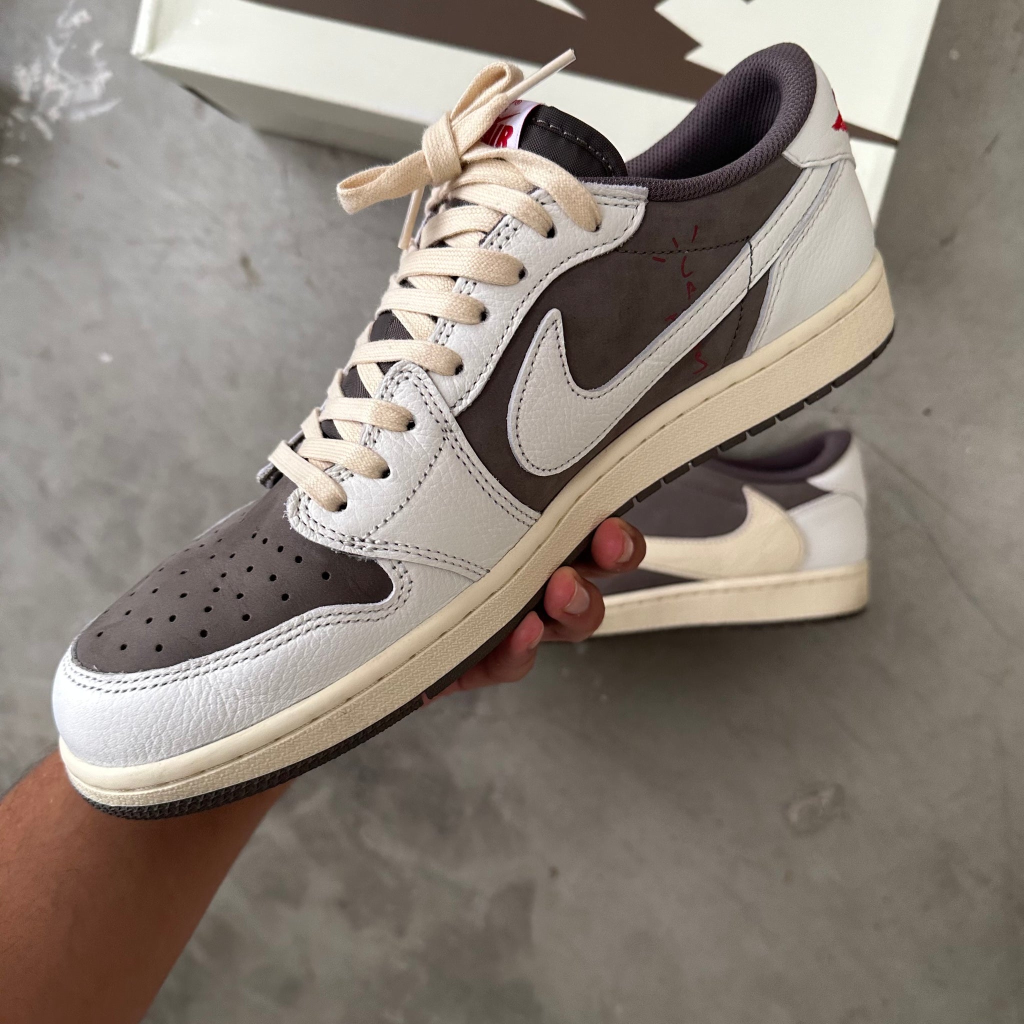 Nike Jordan 1 Retro Low Travis Scott Reverse Mocha (US11)