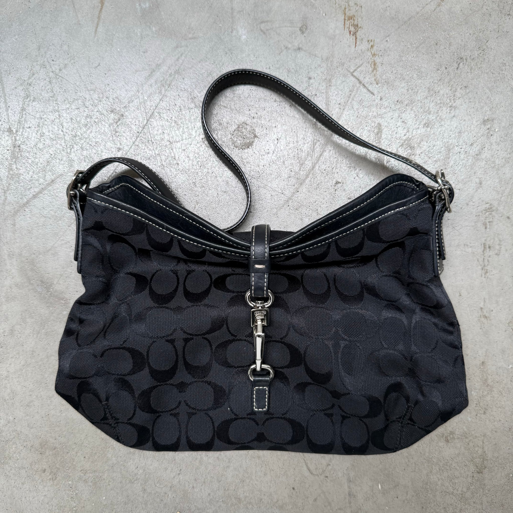 Coach Hobo Signature Clip Canvas Handbag 'Black'
