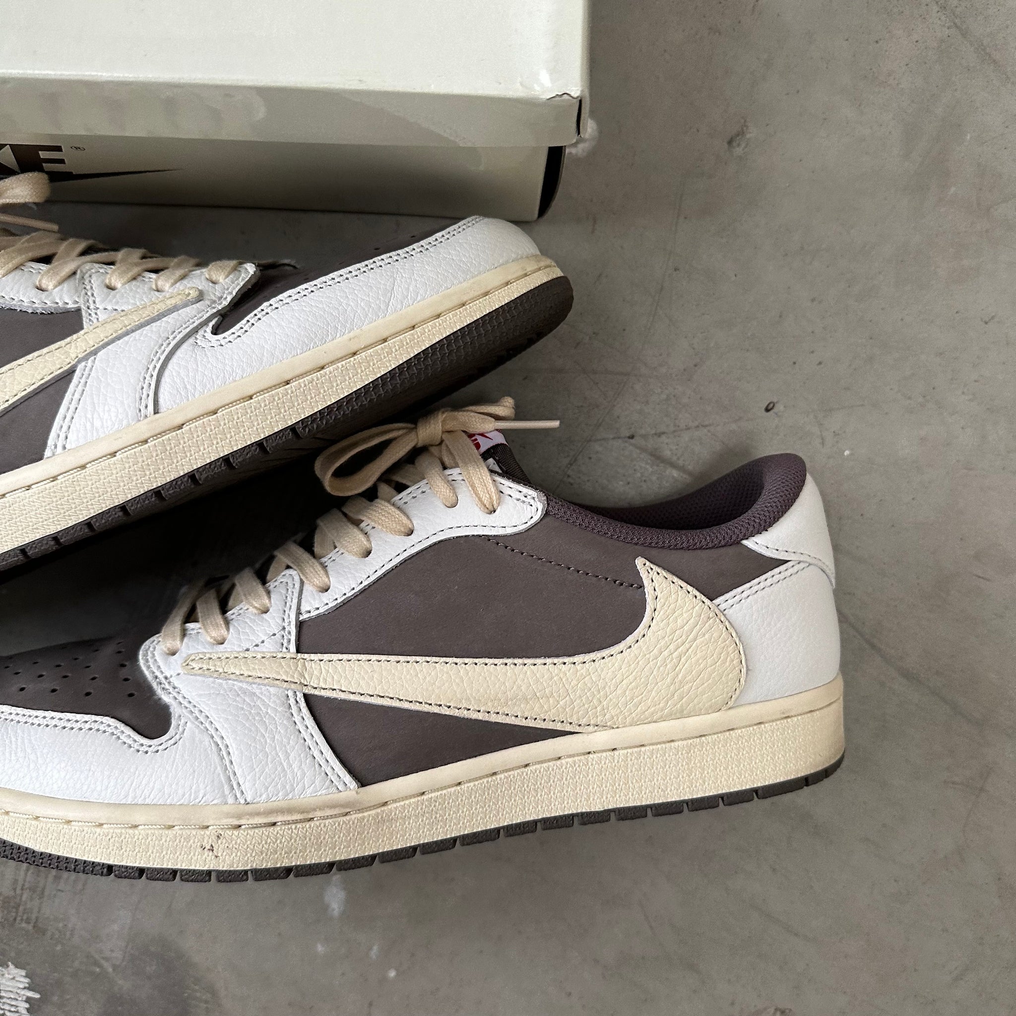 Nike Jordan 1 Retro Low Travis Scott Reverse Mocha (US11)