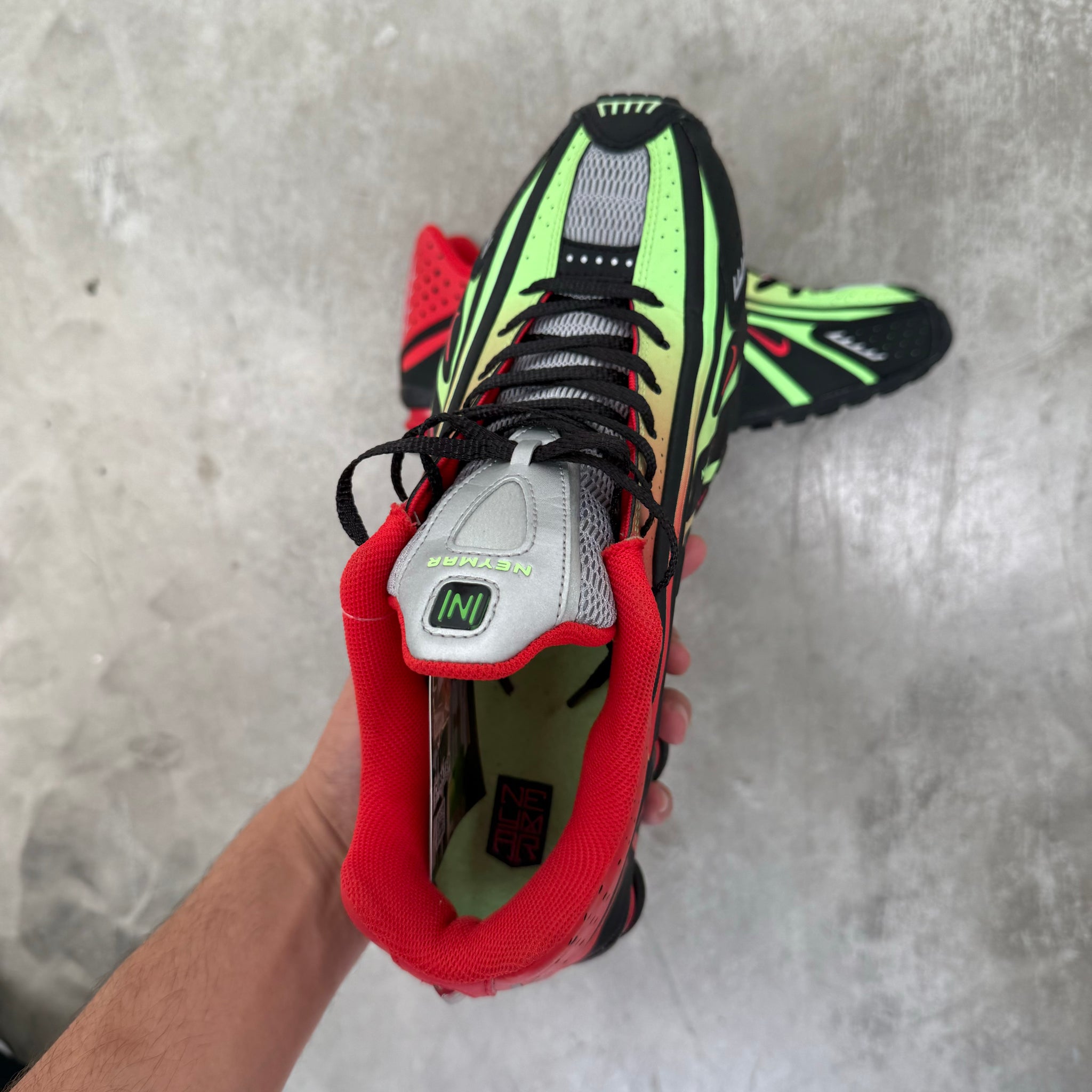 Nike Shox R4 Neymar Jr 'São Paulo Markets' US11