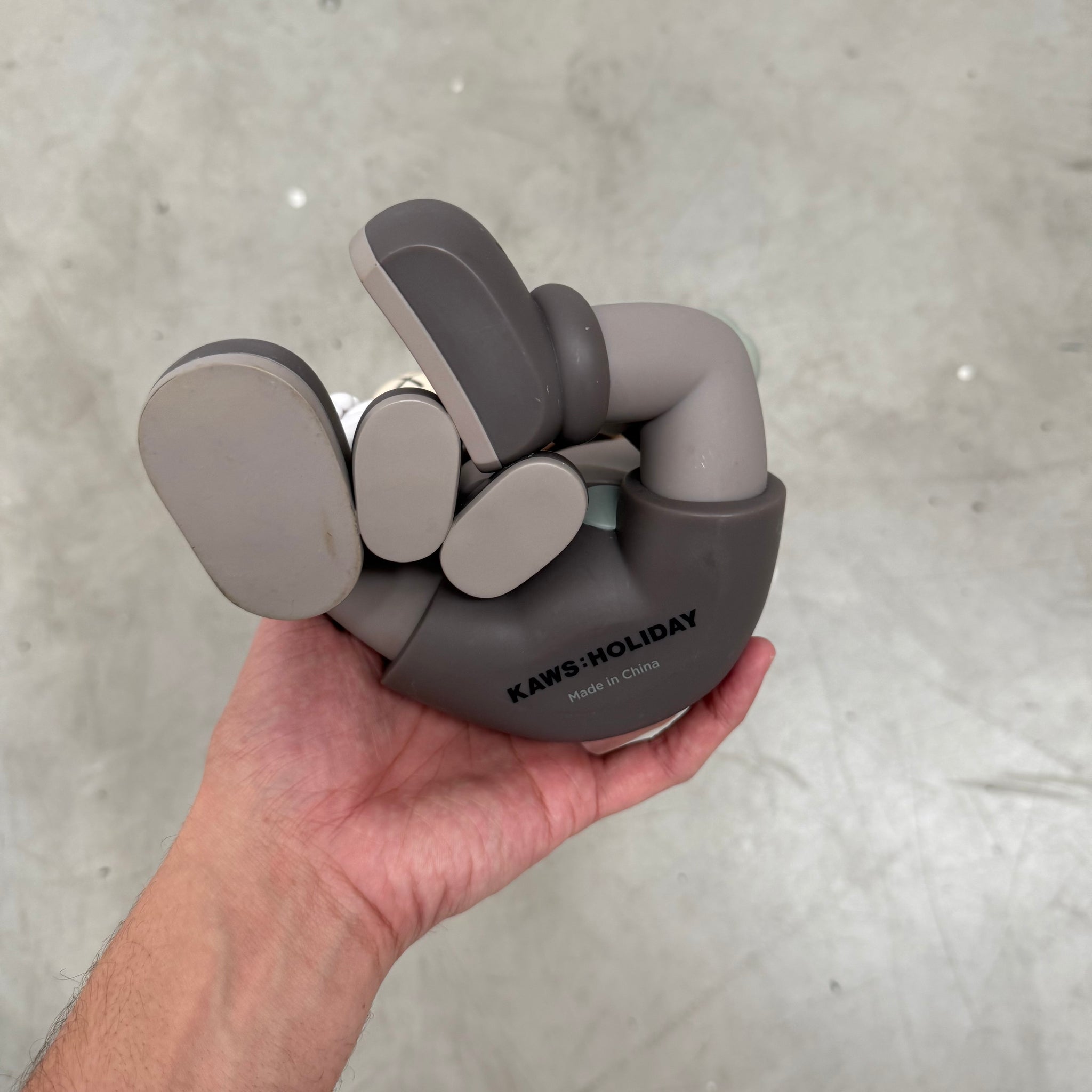 Kaws Holiday Changbai Mountain Brown Vinyl Figure 