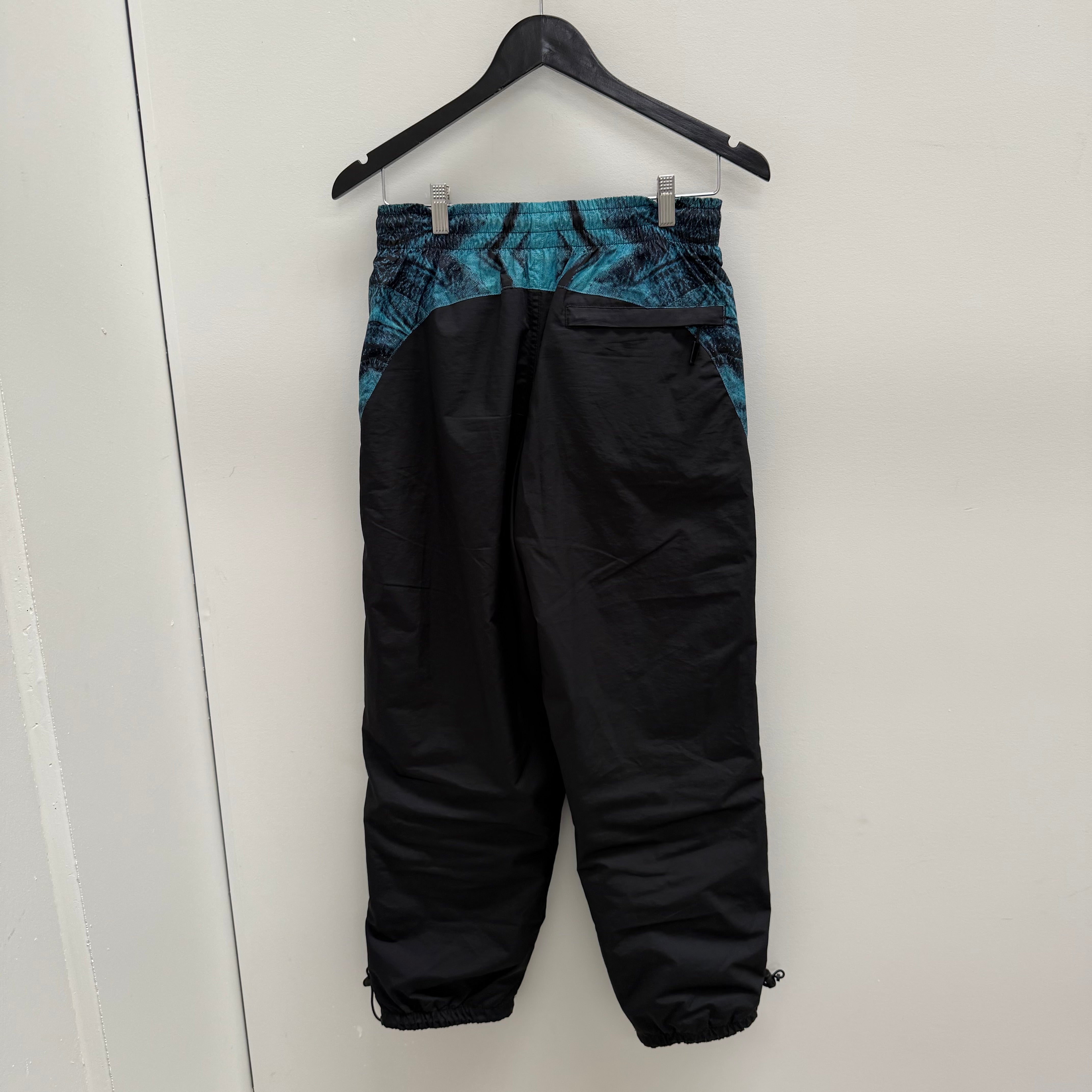 Skepta x Nike Track Pant Black/Blue (Size S) – Curated by Charbel