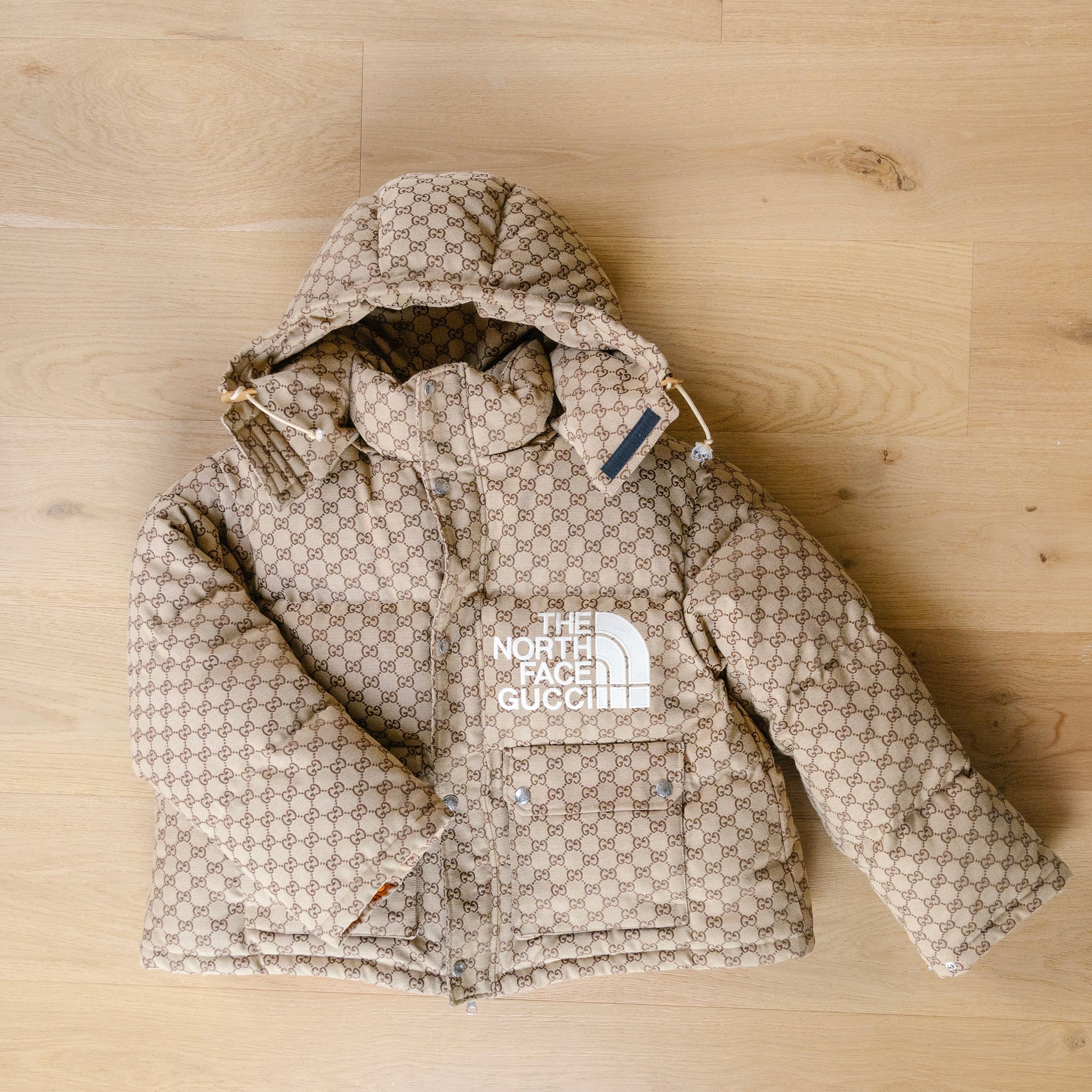 Gucci X North Face Logo Puffer Jacket (fits L-XL)