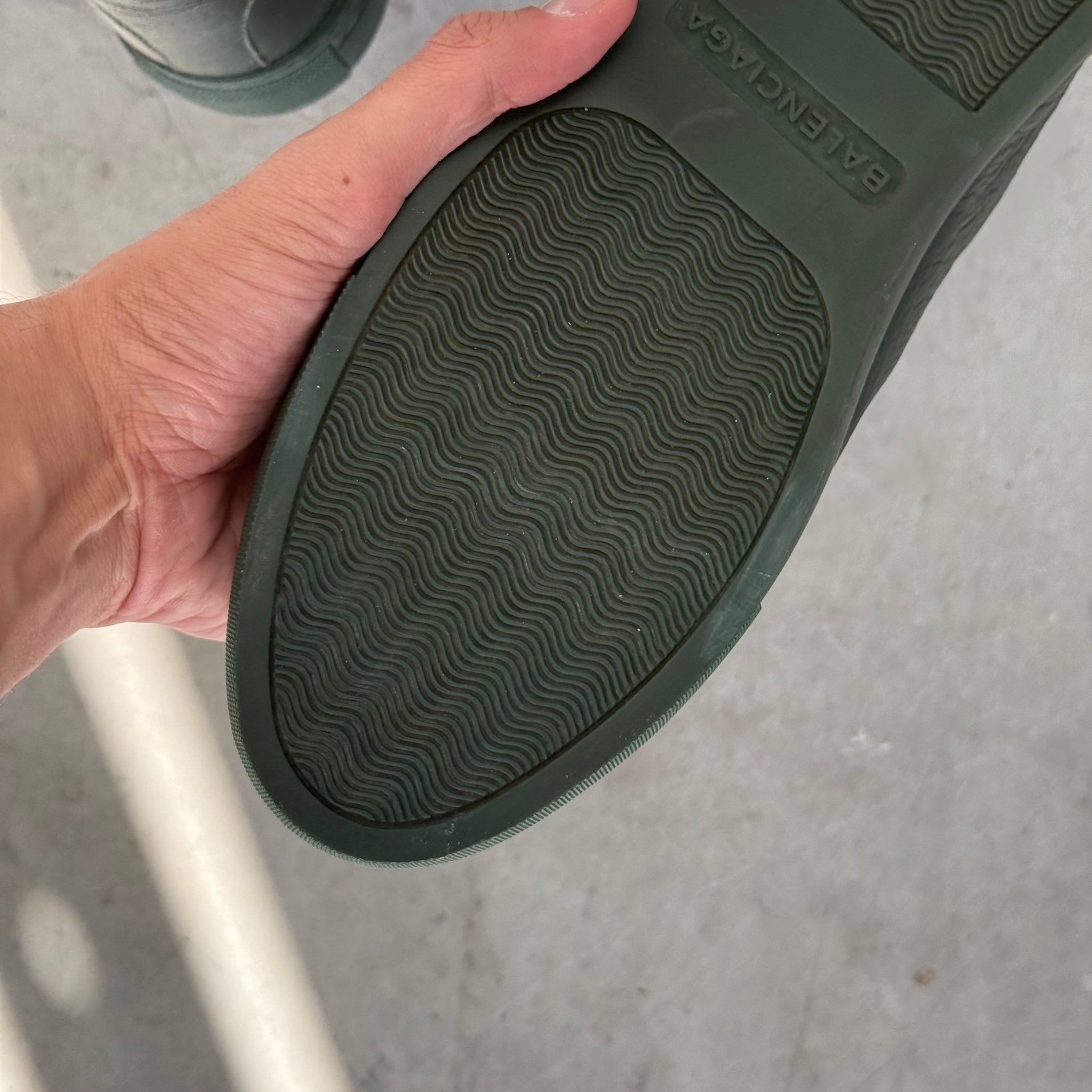 Balenciaga Arena Leather Low Sneaker Dark Green (EU41/US8)