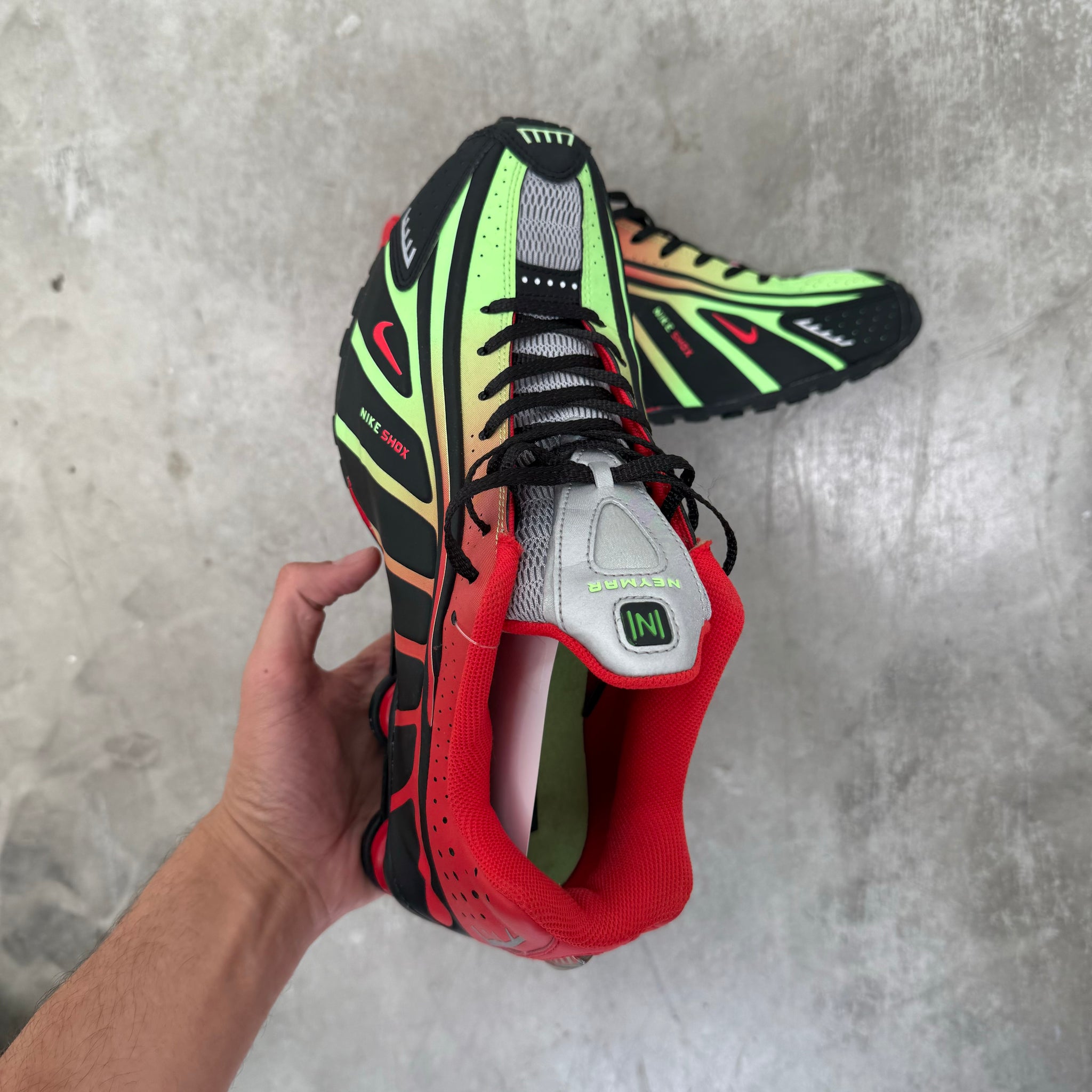 Nike Shox R4 Neymar Jr 'São Paulo Markets' US11