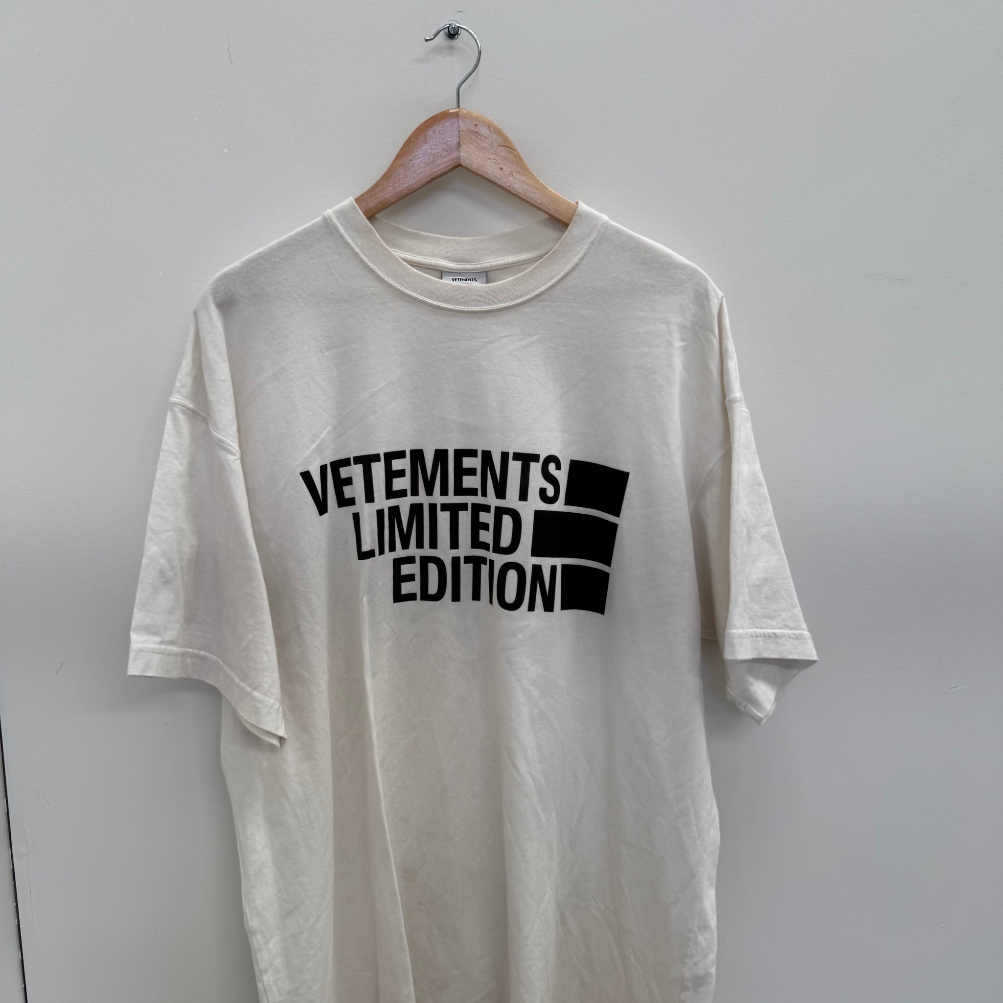 Vetements Limited Edition Logo T Shirt (fits L- XL)