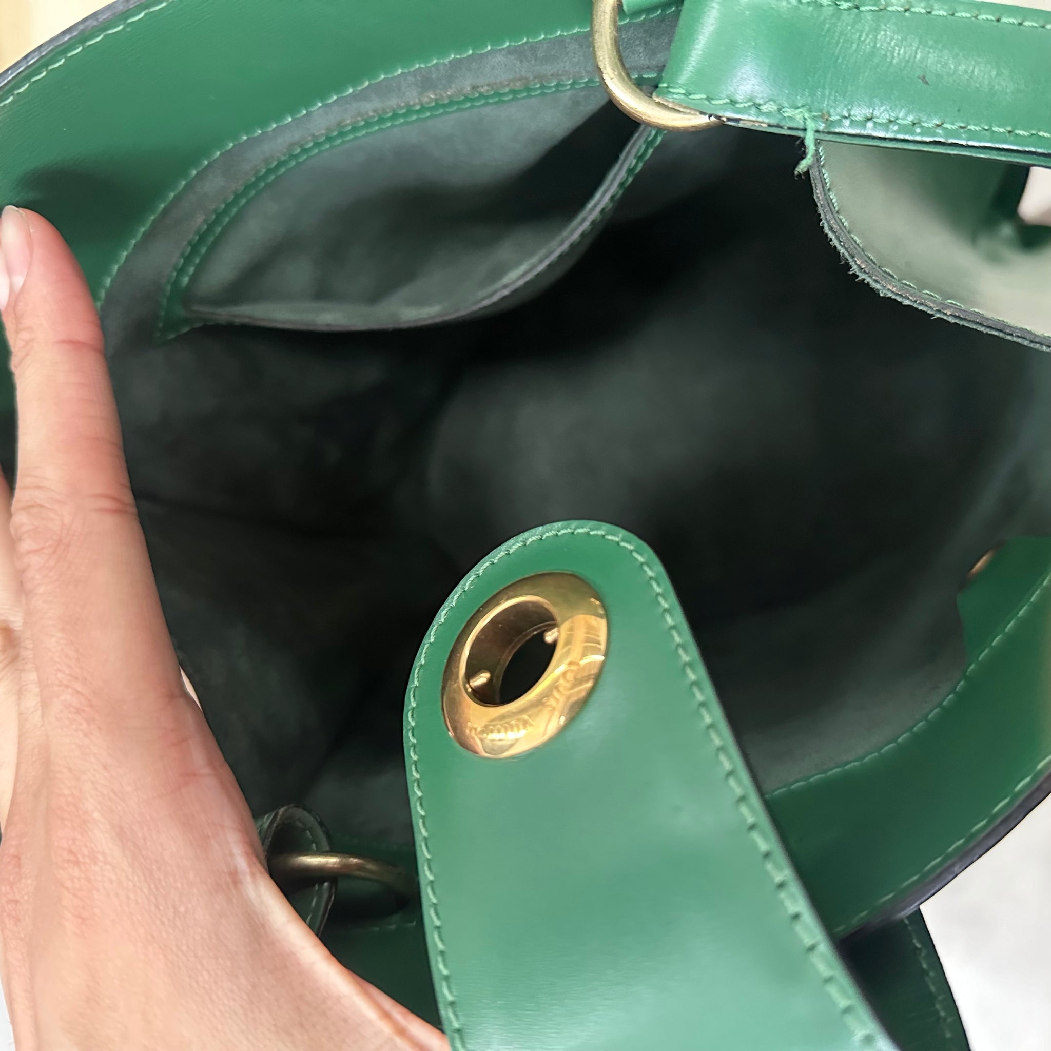 Louis Vuitton Epi Cluny Shoulder Bag Green