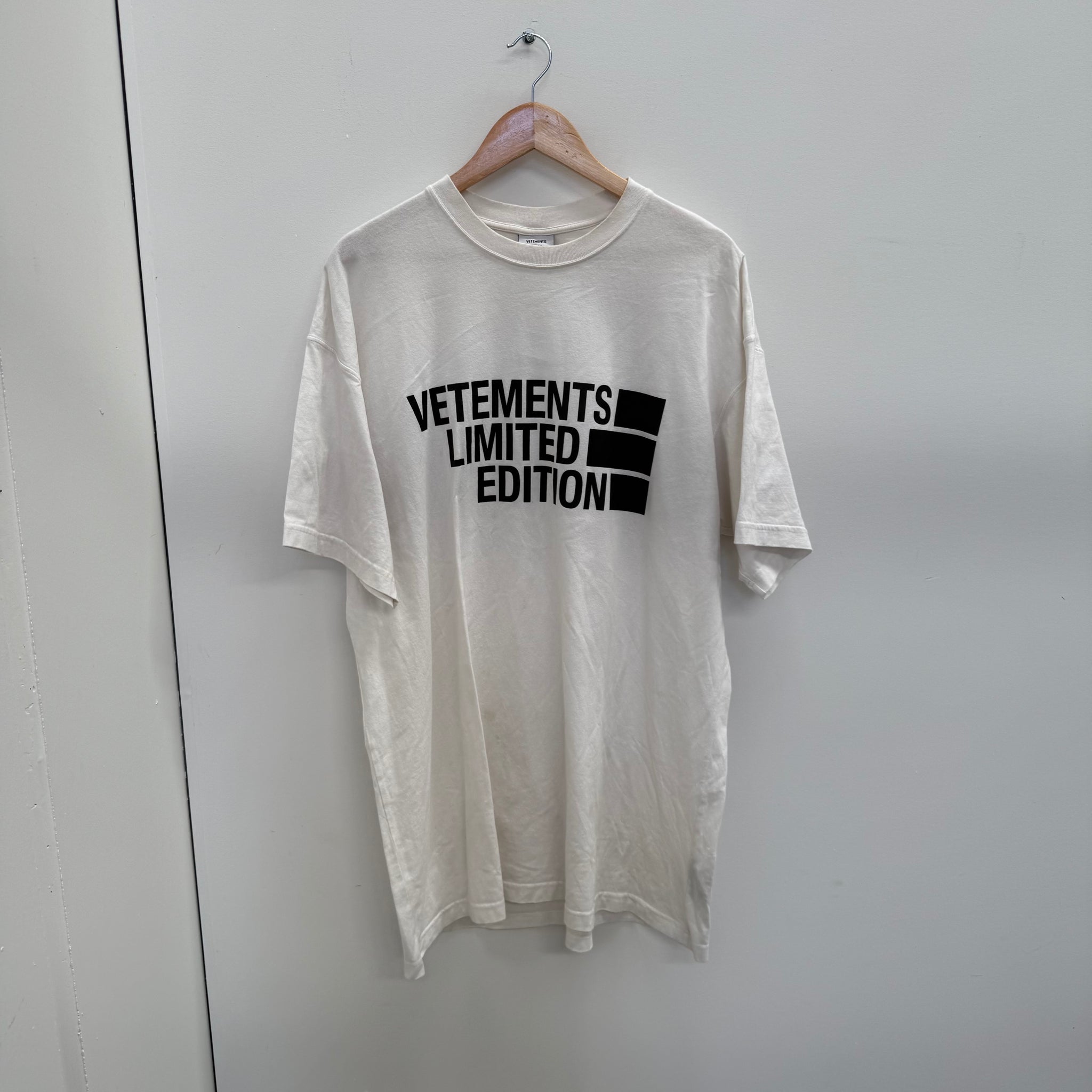 Vetements Limited Edition Logo T Shirt (fits L- XL)