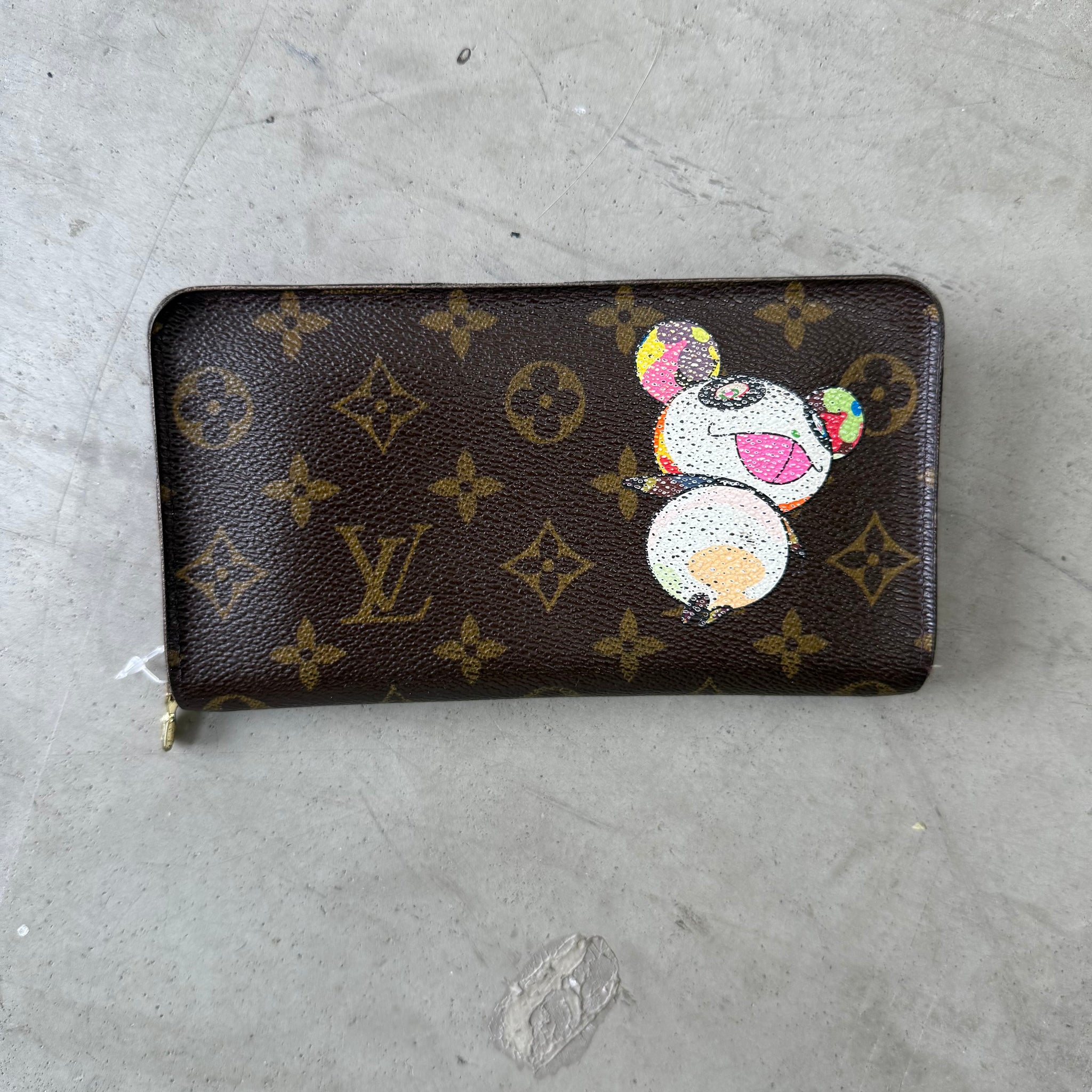 Louis Vuitton Murakami Panda Monogram Zippy Wallet