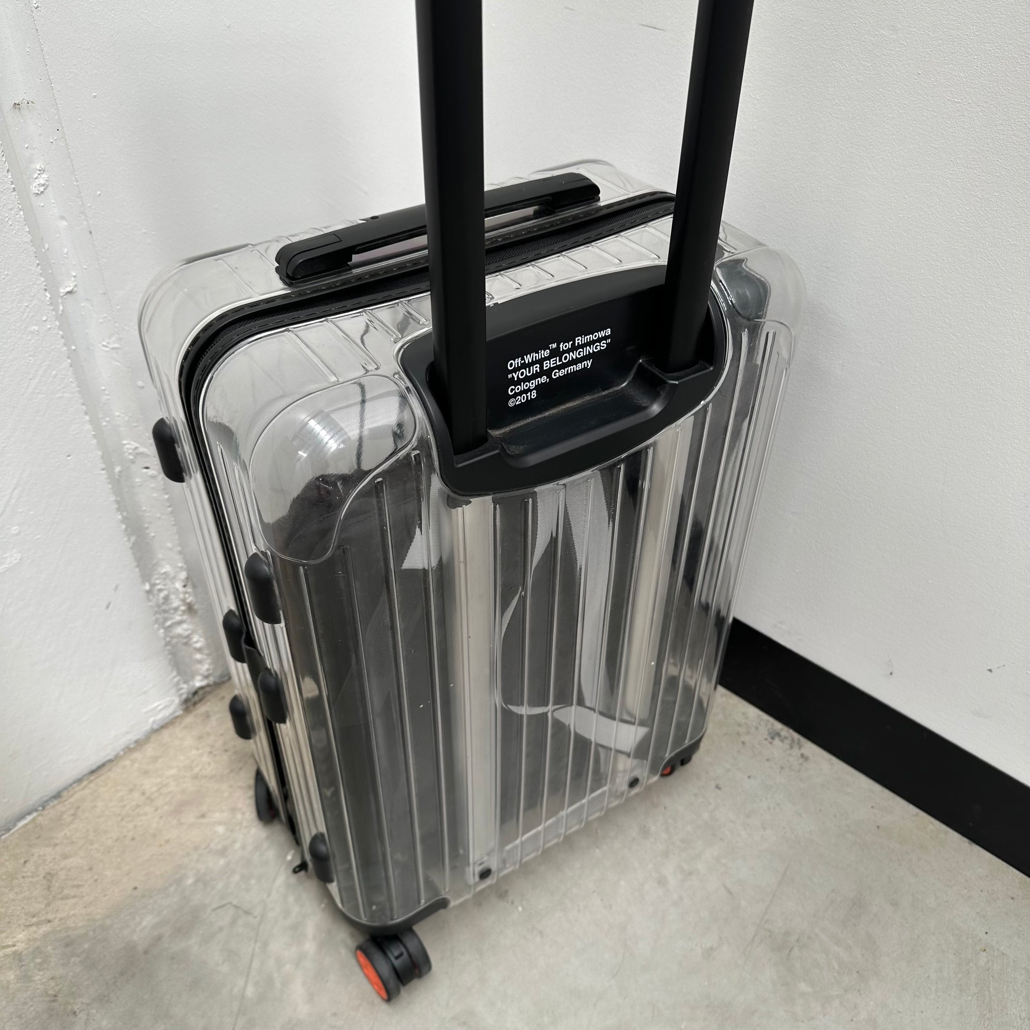 Off-White Rimowa See Through Black 36L Case