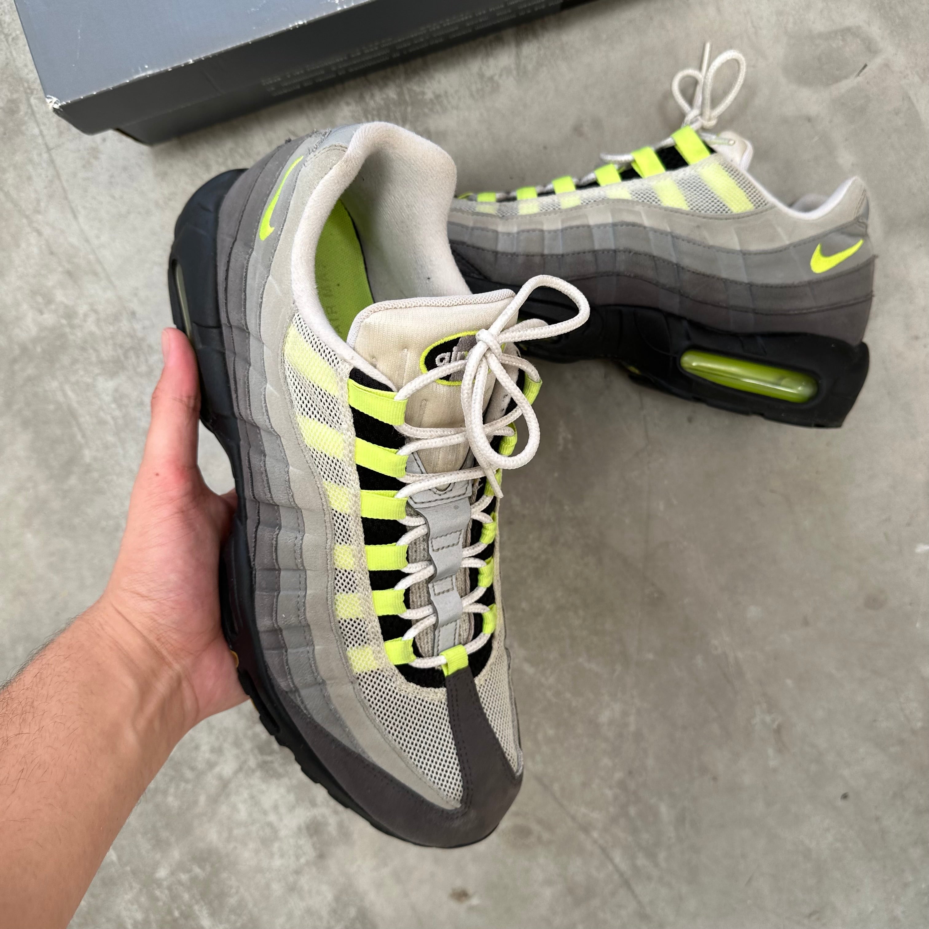 Nike air max 95 deals og neon for sale