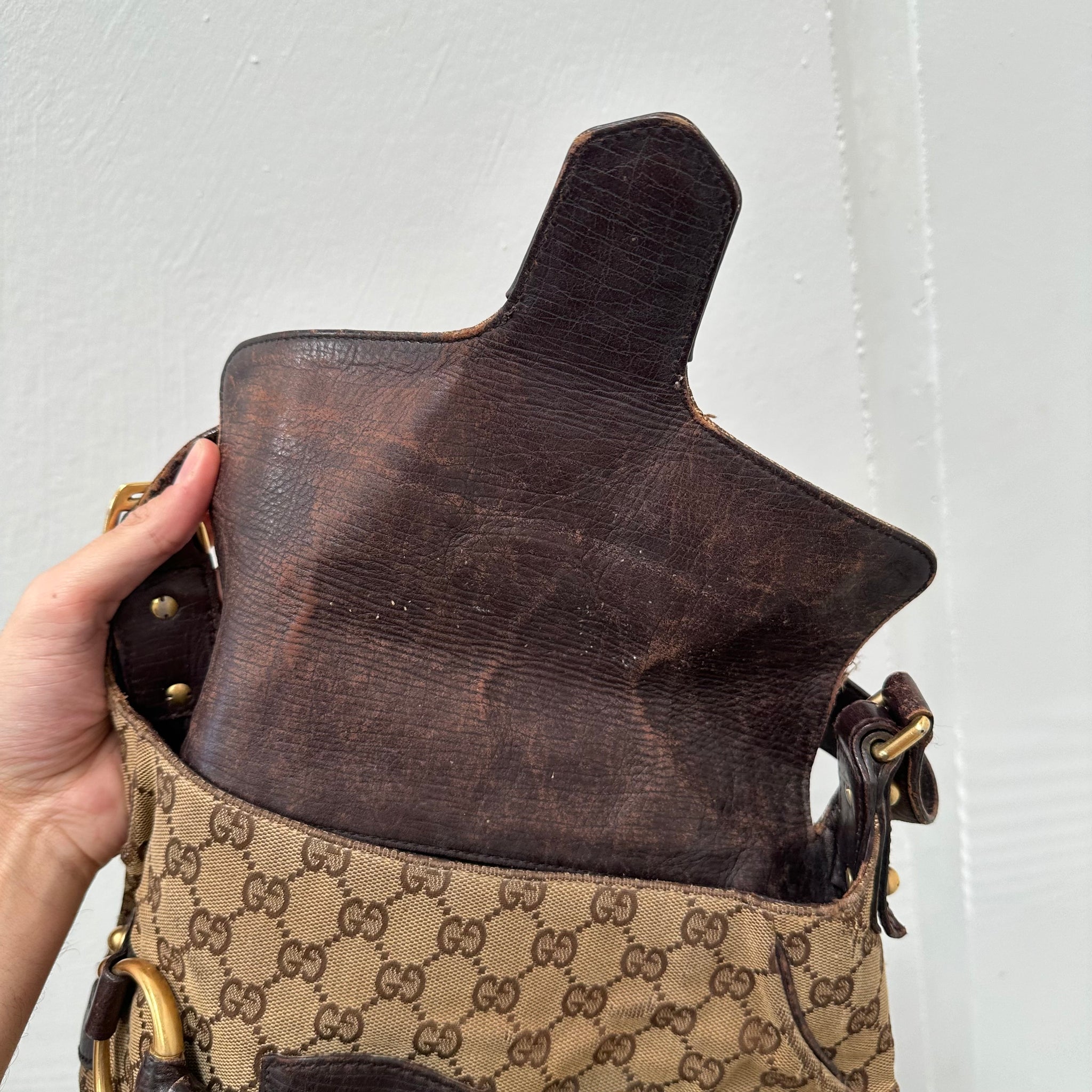 Gucci GG Horsebit Beige Shoulder Bag