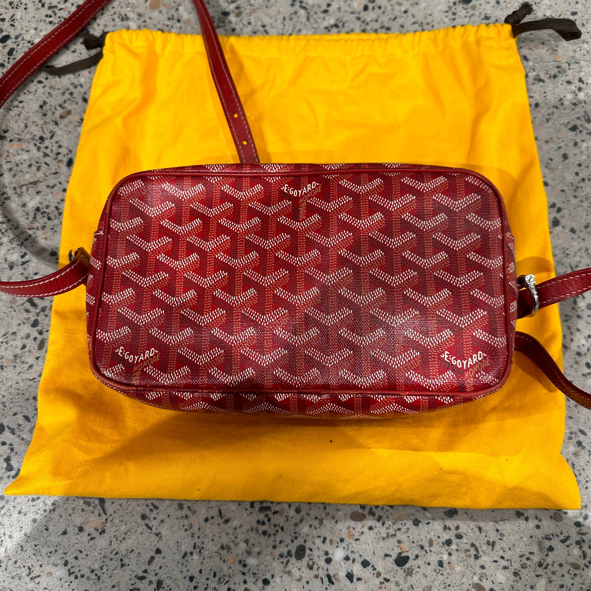 Goyard Cap Vert Cross Body Bag Red