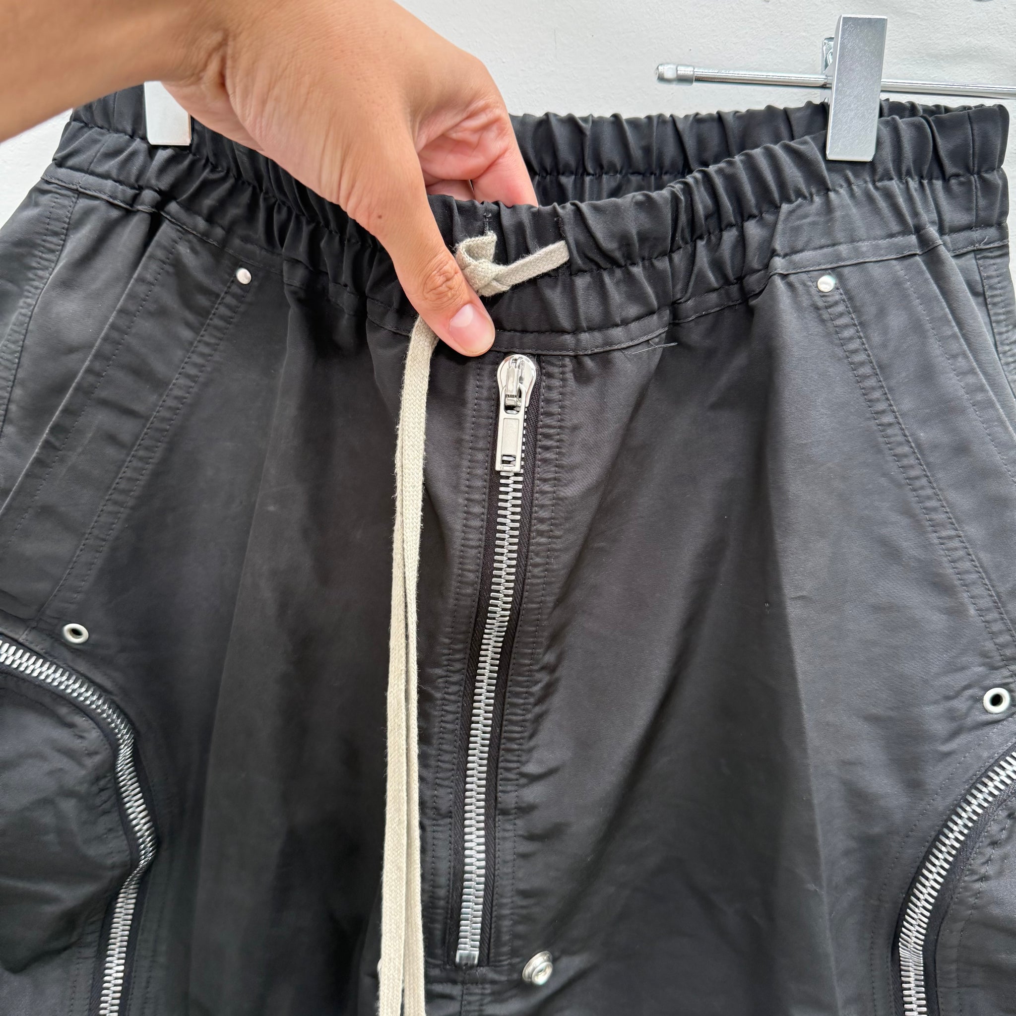 Rick Owens FW24 Bauhaus Bela Shorts In Black (Size 48)