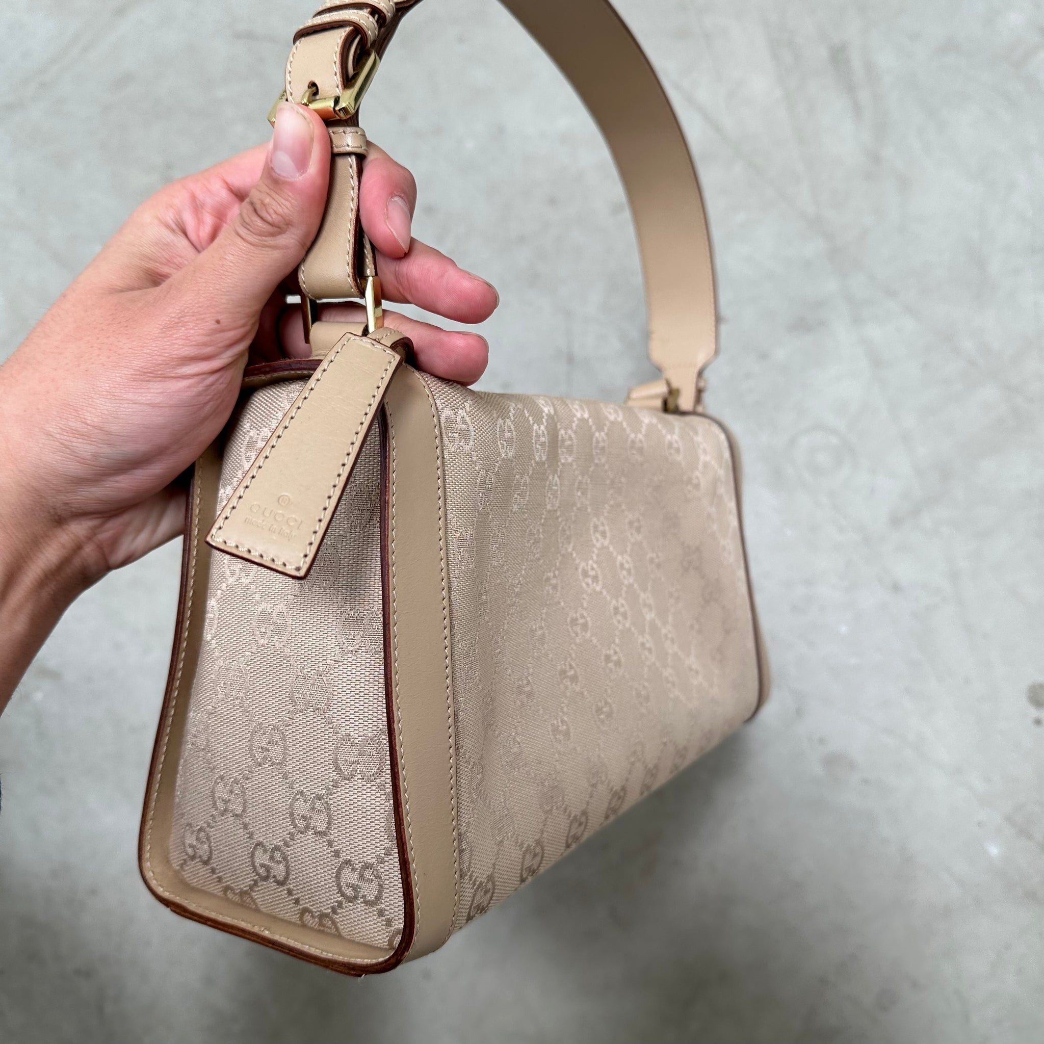 Gucci Beige GG Logo Shoulder Bag