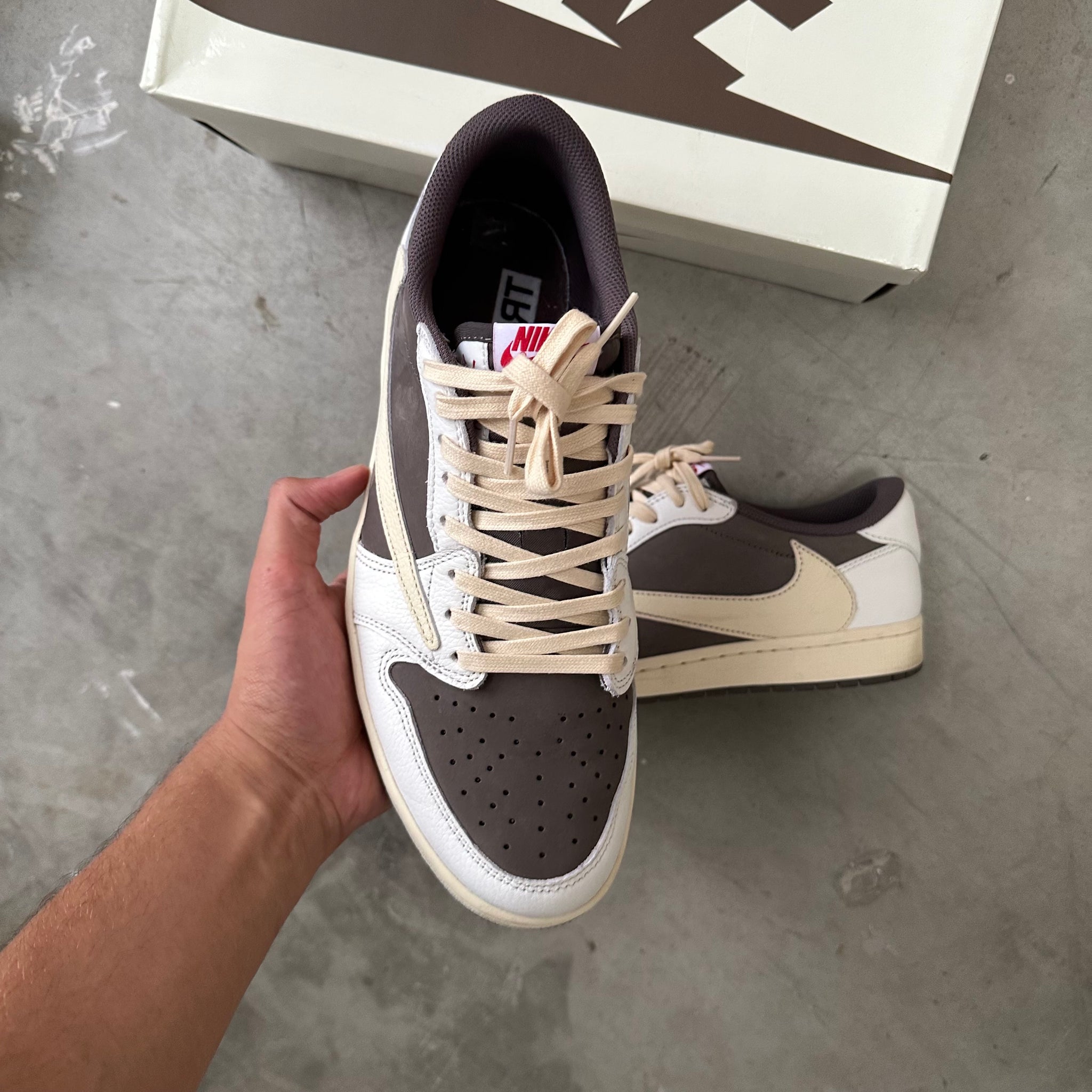 Nike Jordan 1 Retro Low Travis Scott Reverse Mocha (US11)