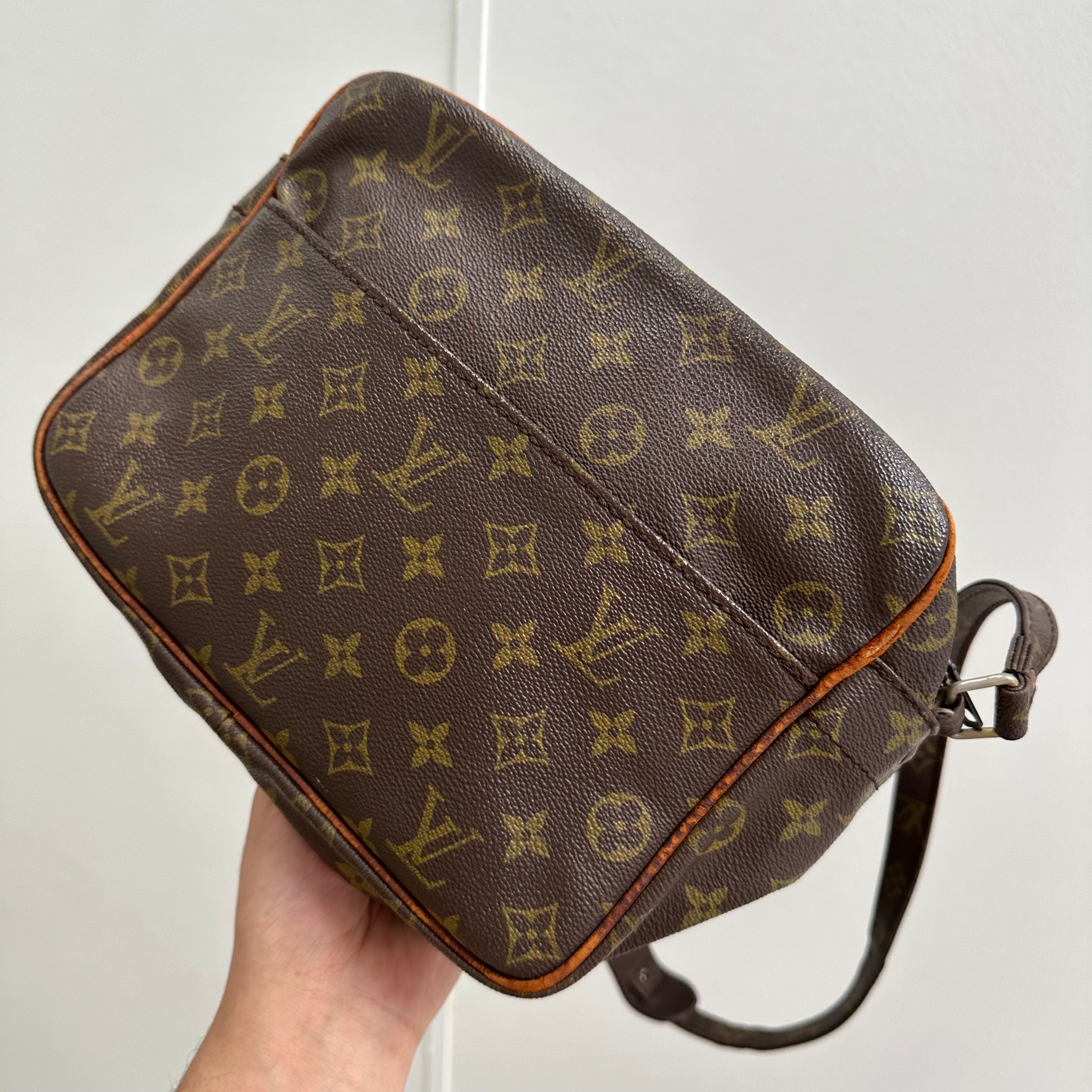 Louis Vuitton Nile Messenger Crossbody Bag