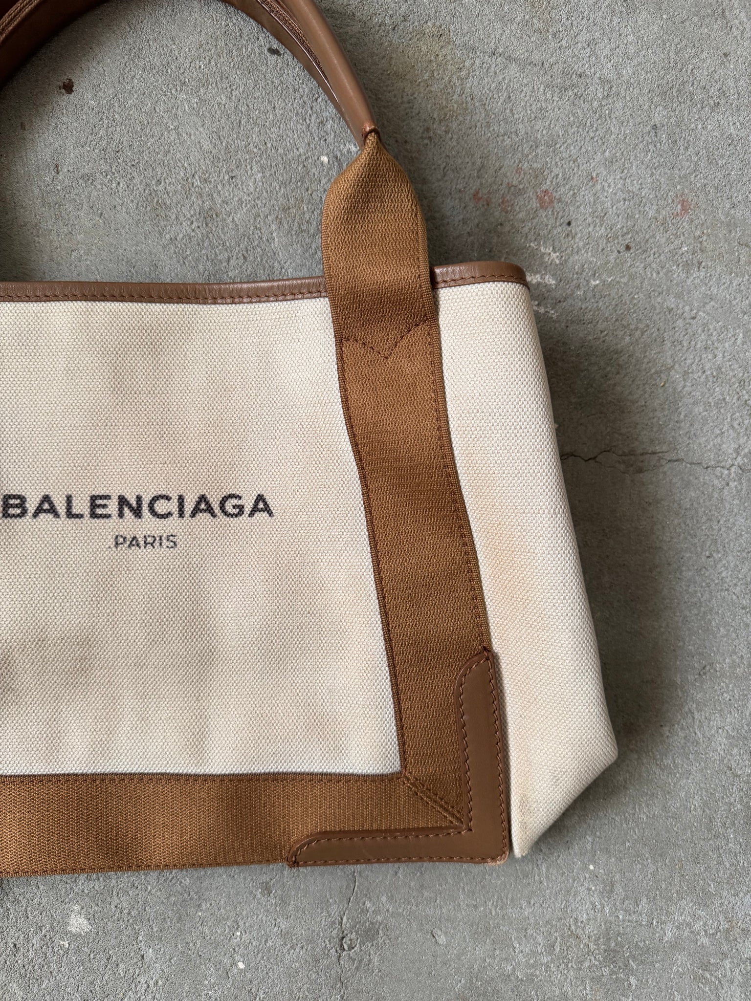 Balenciaga Cabas Tote Bag Beige/White