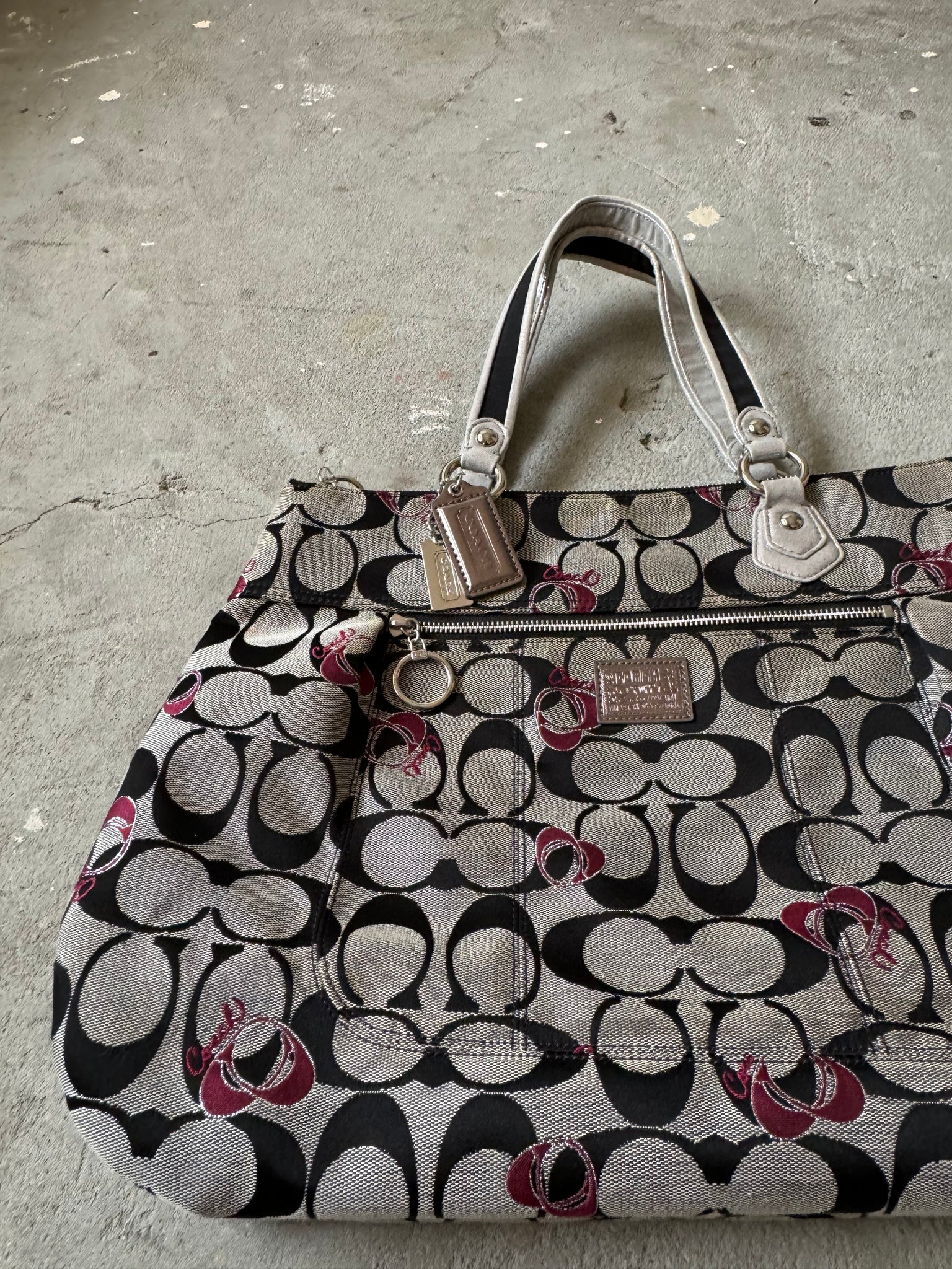 Coach Poppy Signature Red Heart Tote Bag Black/Silver