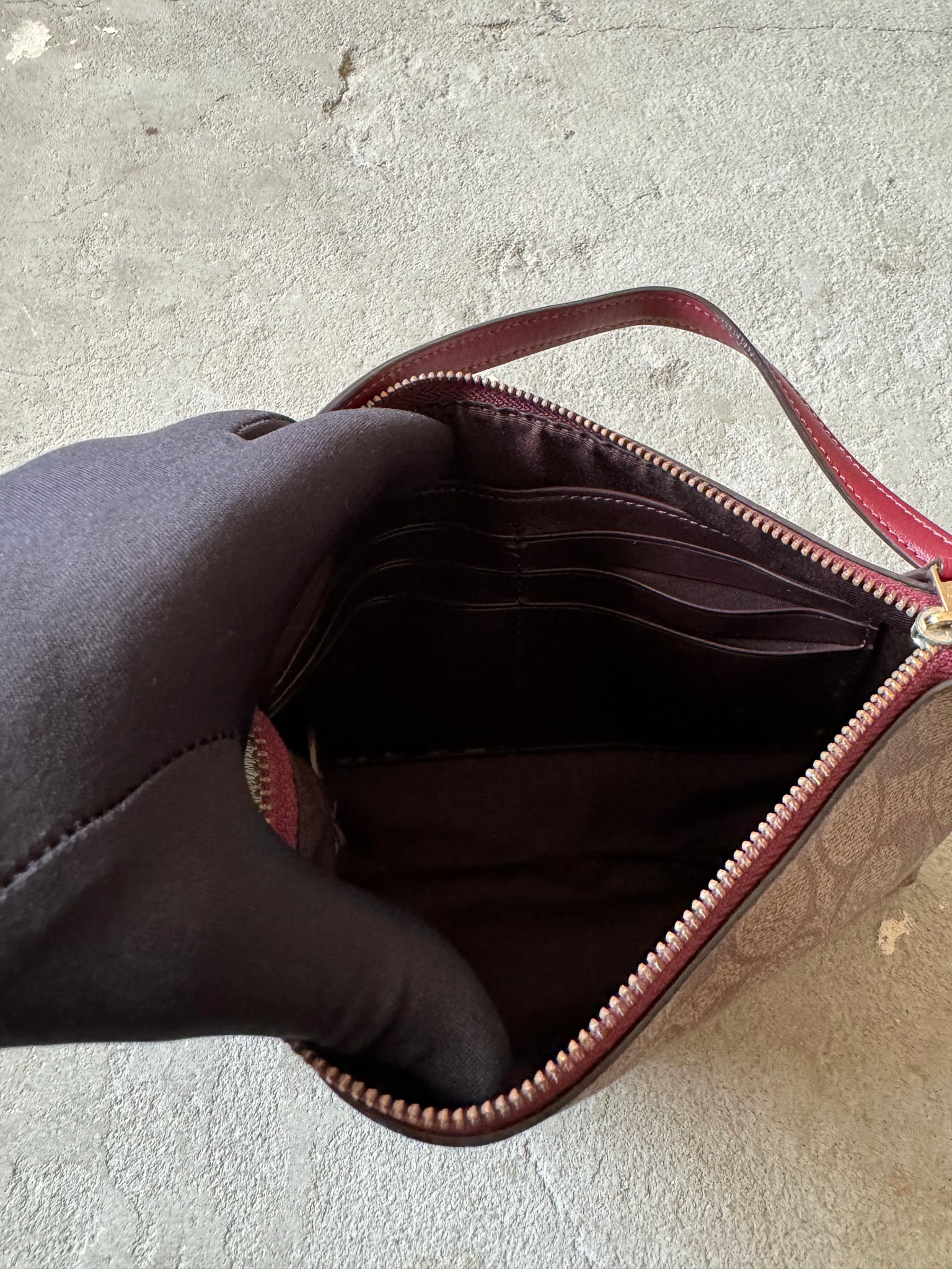 Coach Signature Canvas Graffiti ShoulderBag