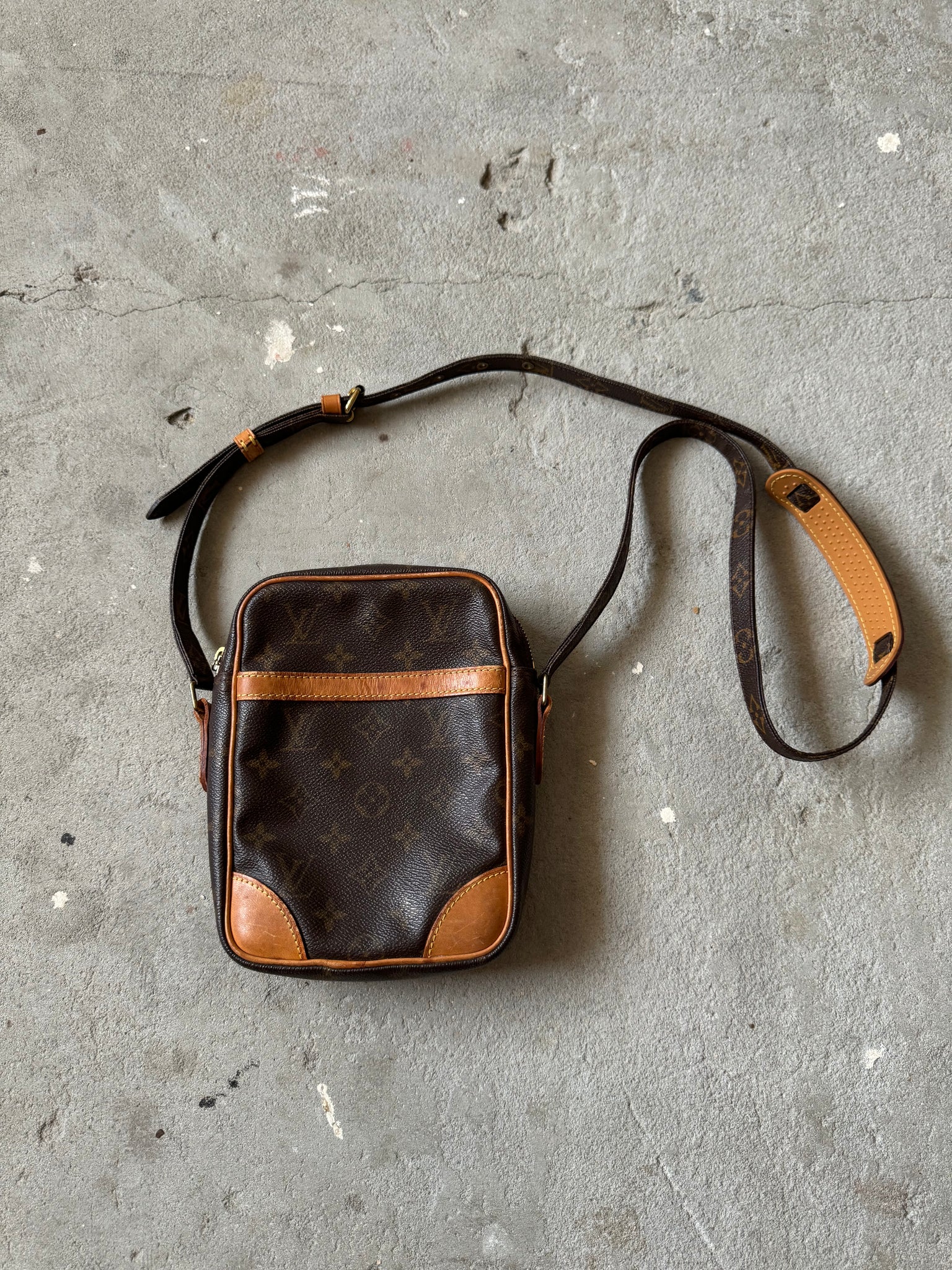 Louis Vuitton Monogram Amazon Shoulder Bag Brown