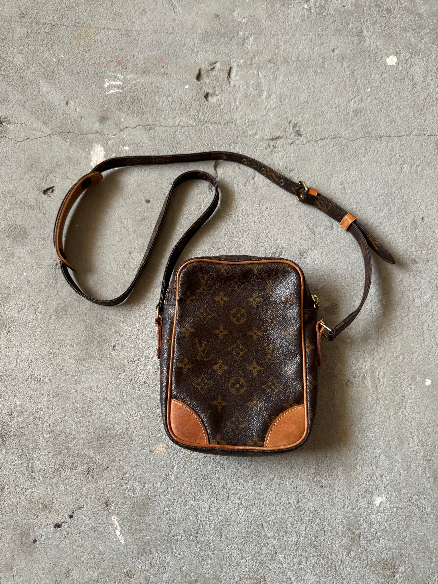 Louis Vuitton Monogram Amazon Shoulder Bag Brown