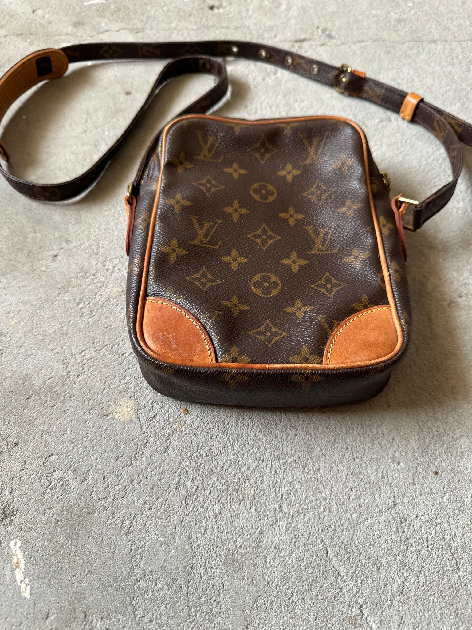 Louis Vuitton Monogram Amazon Shoulder Bag Brown