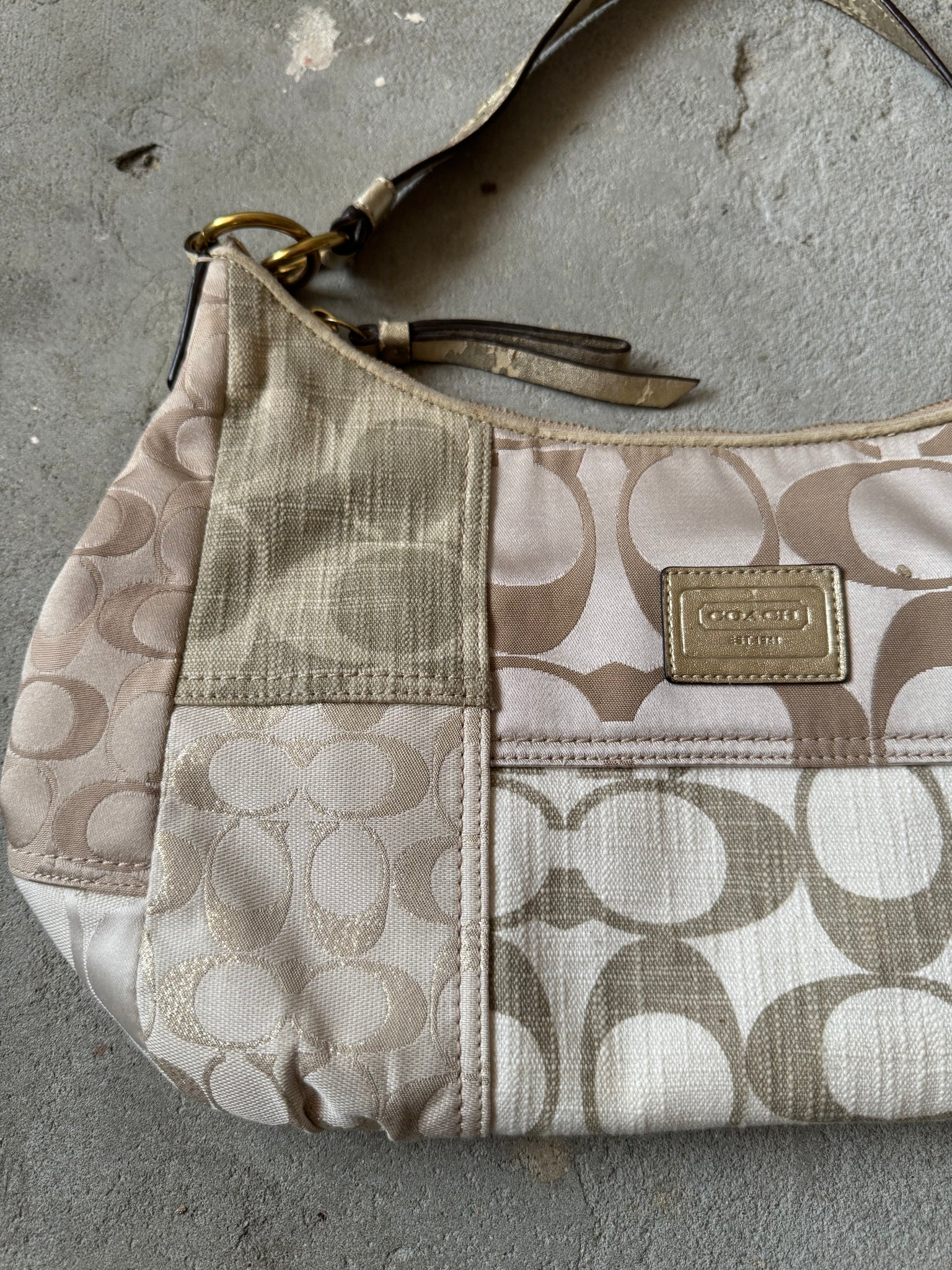 Coach Signature Patchwork ShoulderBag Beige/Gold