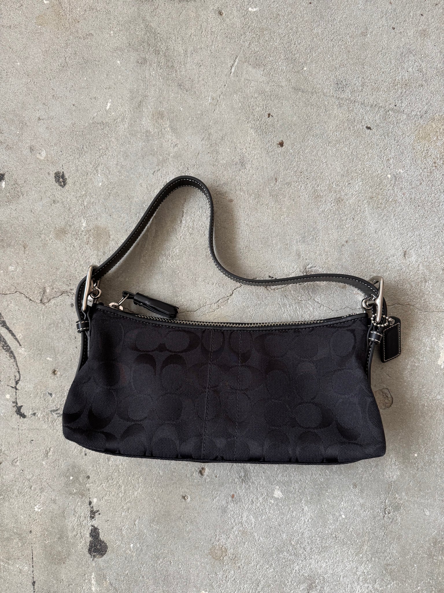 Coach Signature Hampton Baguette Shoulder Bag Black