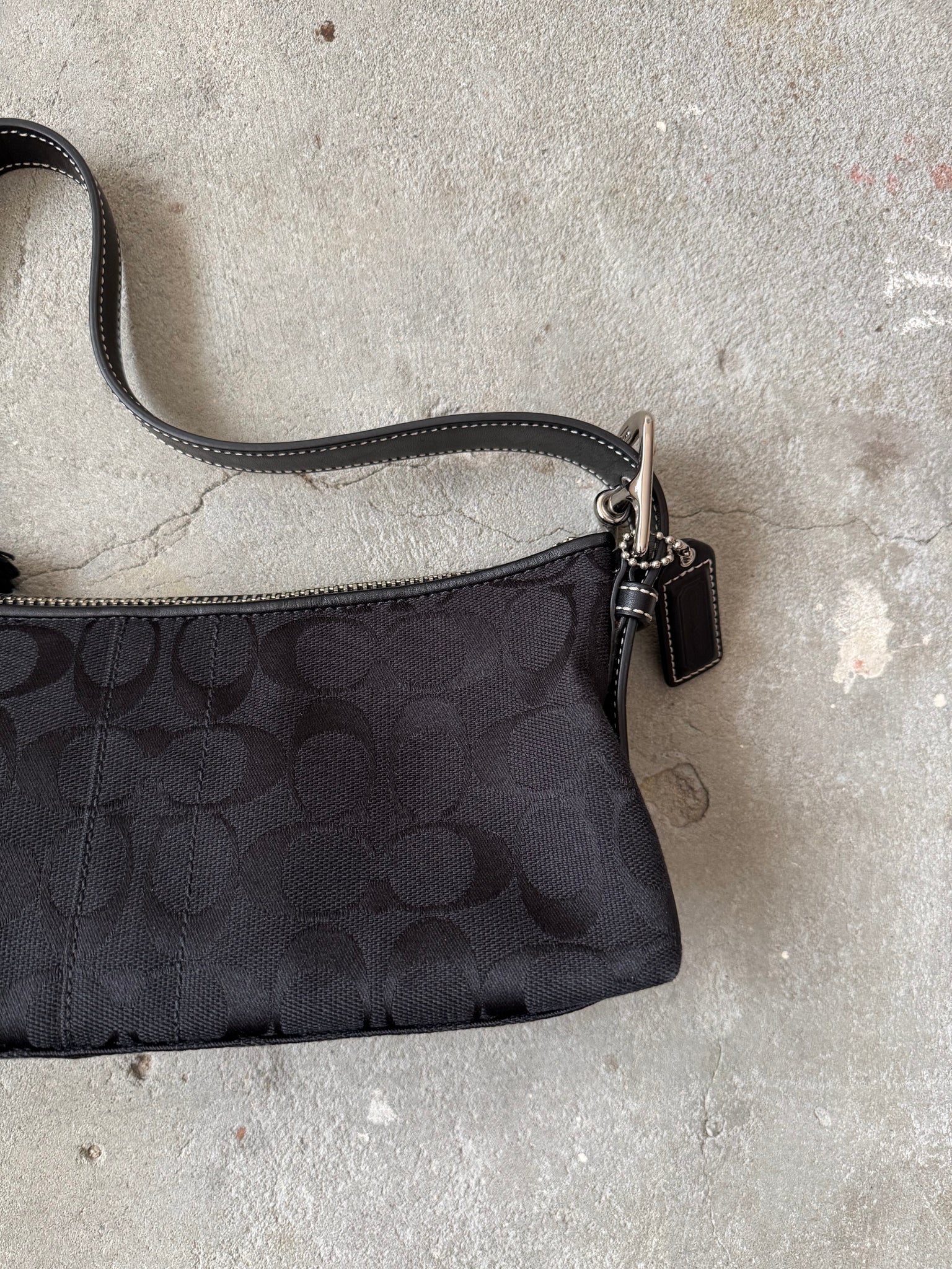 Coach Signature Hampton Baguette Shoulder Bag Black