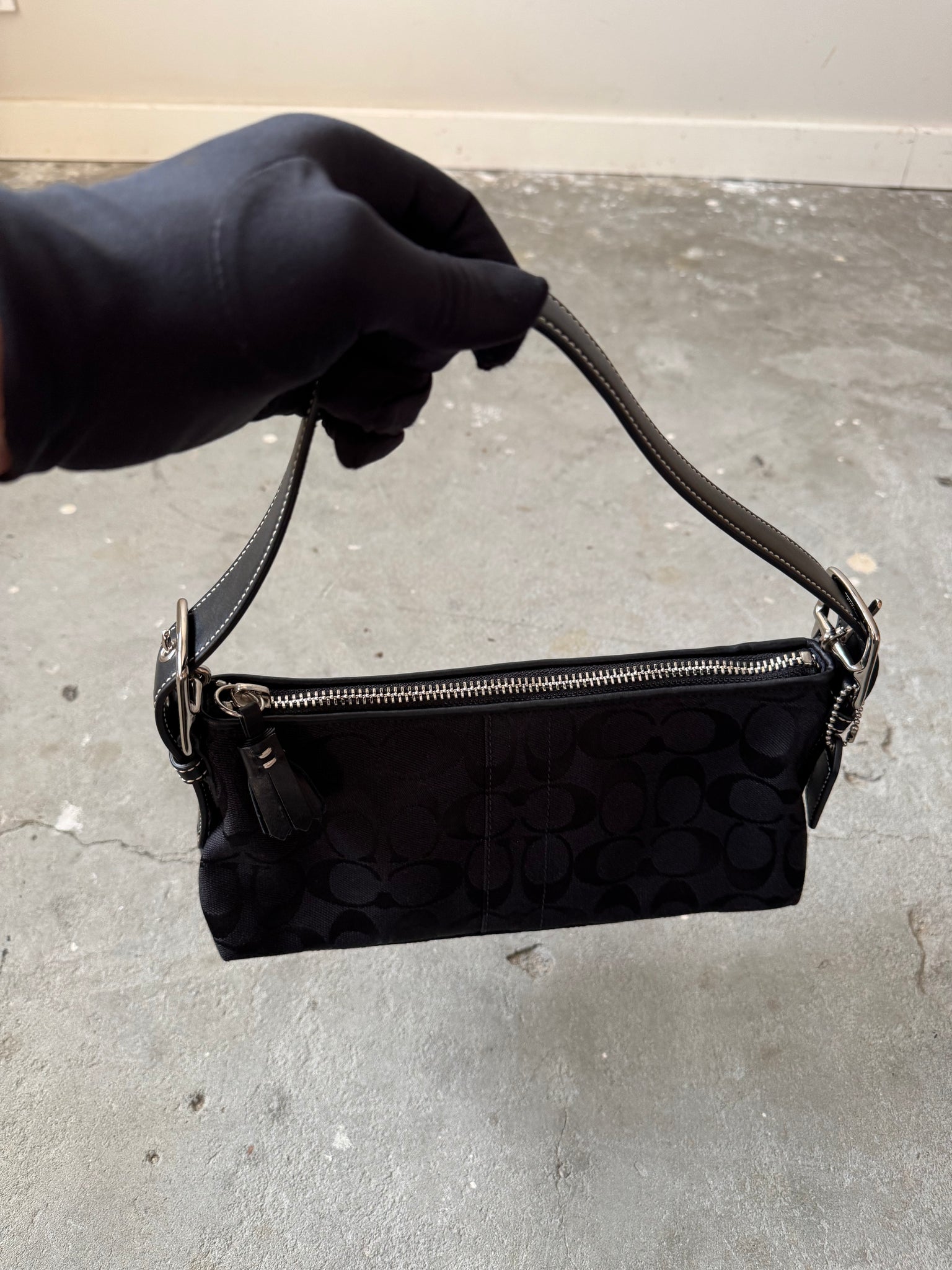 Coach Signature Hampton Baguette Shoulder Bag Black