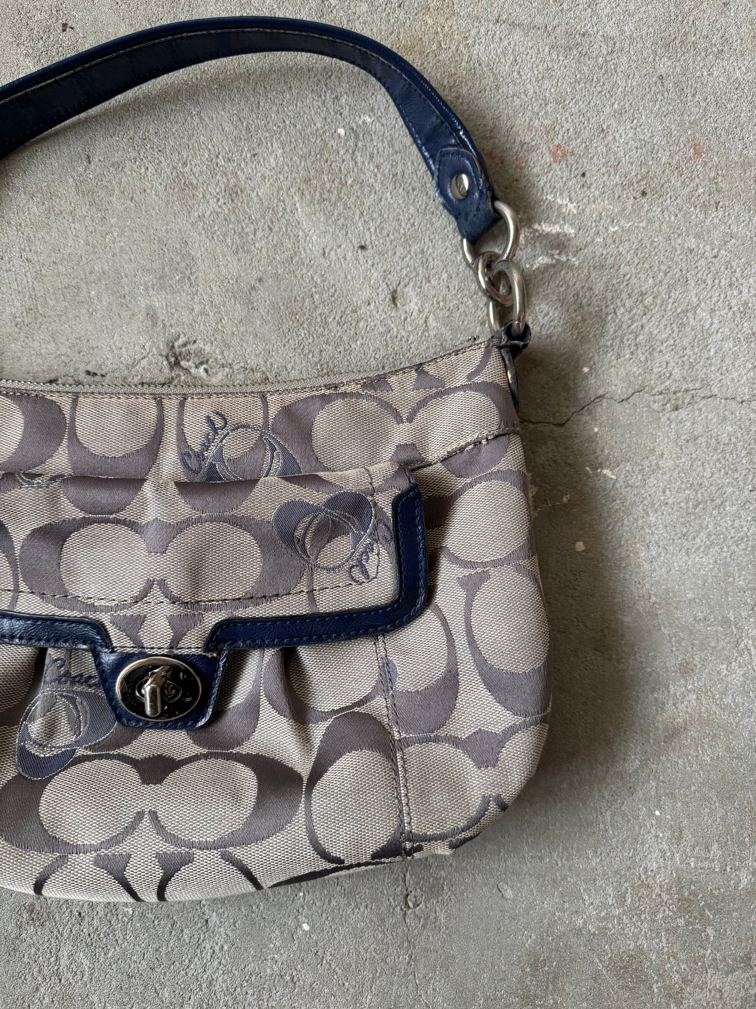 Coach 2Way Signature Embroidered Hearts Shoulder Bag Grey/Blue