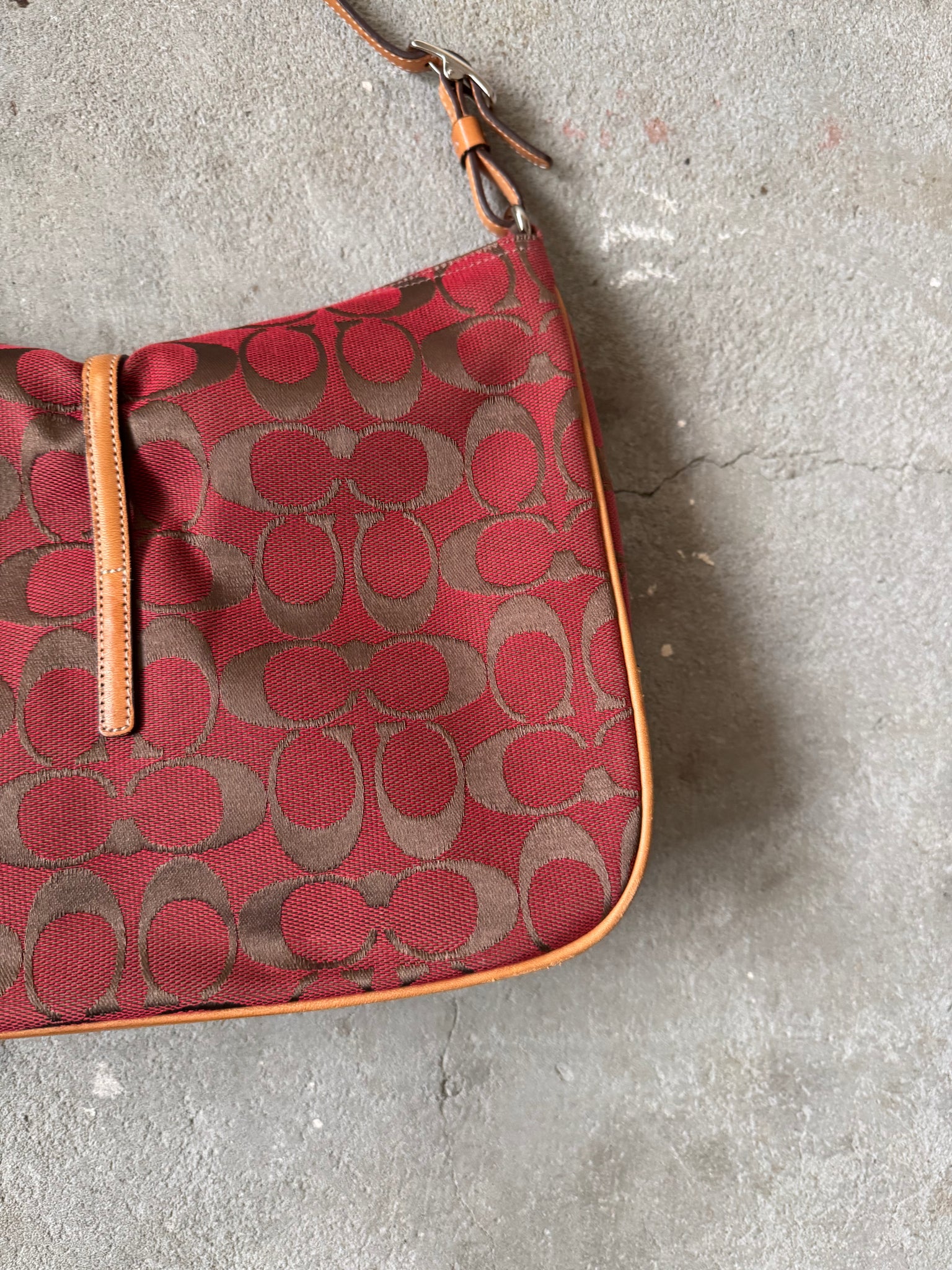 Coach Hobo Signature Clip Canvas Handbag 'Red/Beige'