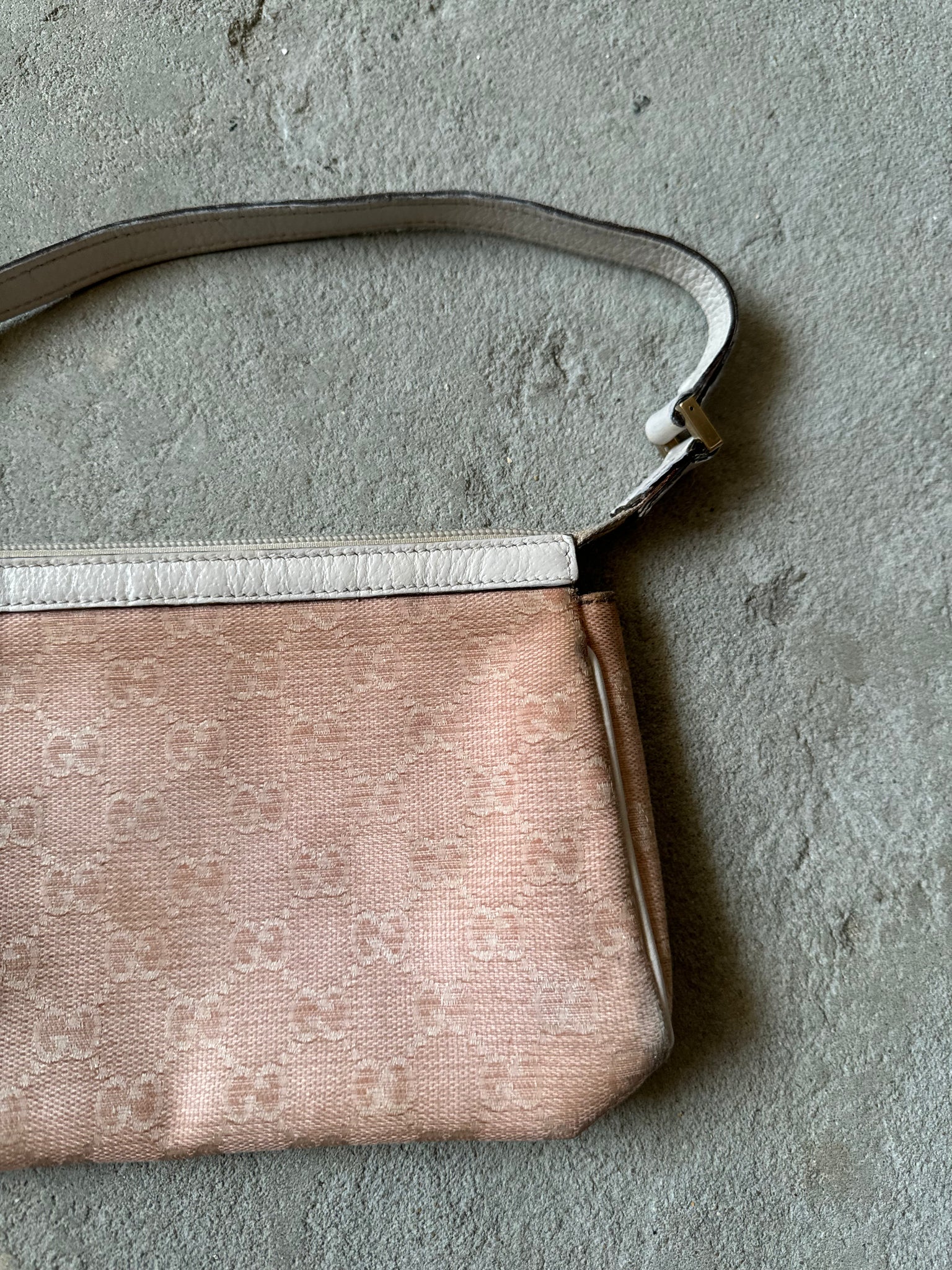 Gucci GG Monogram Shoulder Bag Pink
