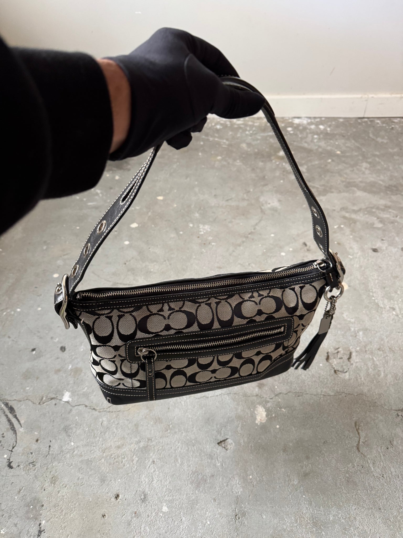 Coach Signature East West Shoulder Bag Grey/Black