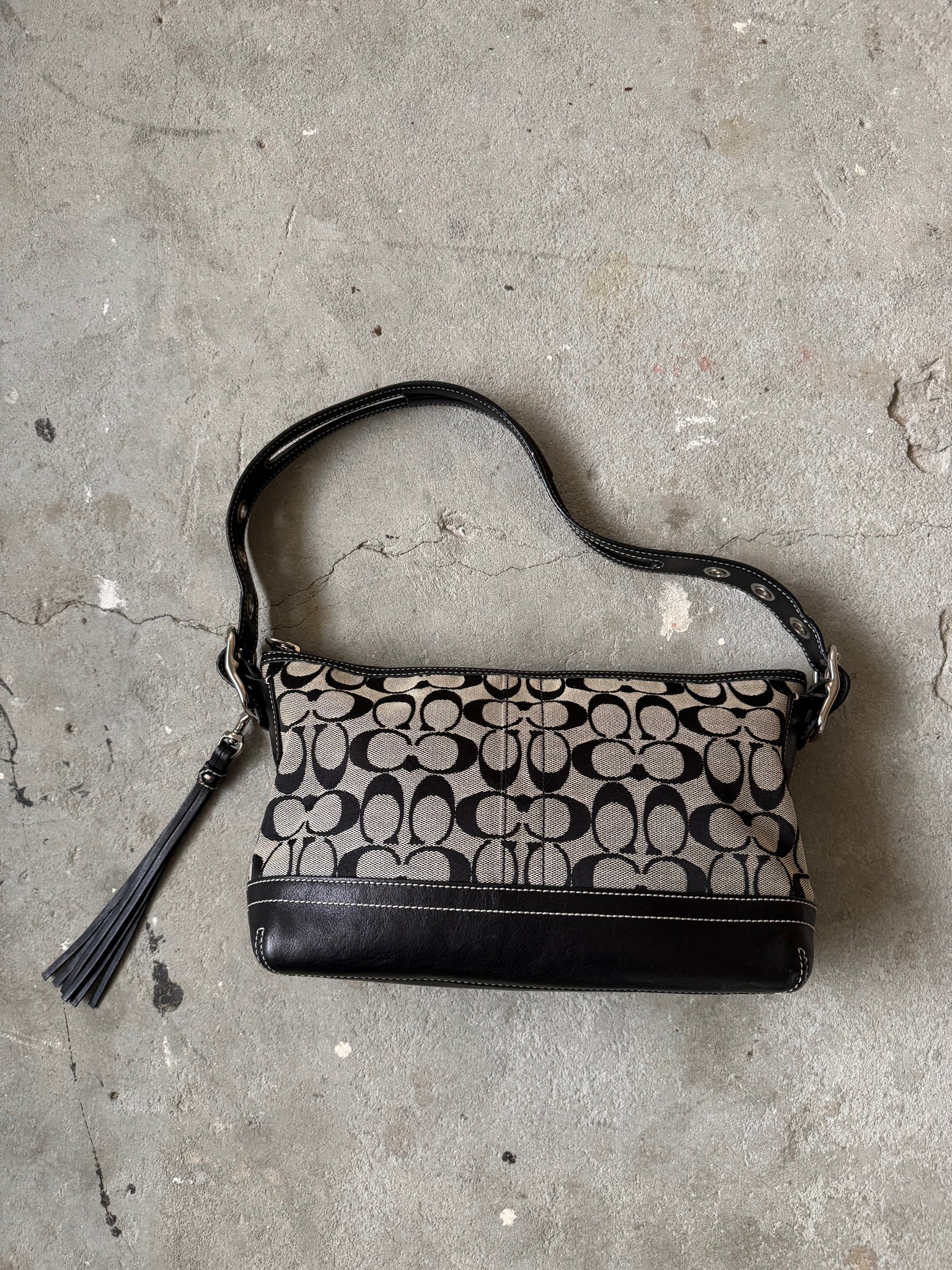 Coach Signature East West Shoulder Bag Grey/Black