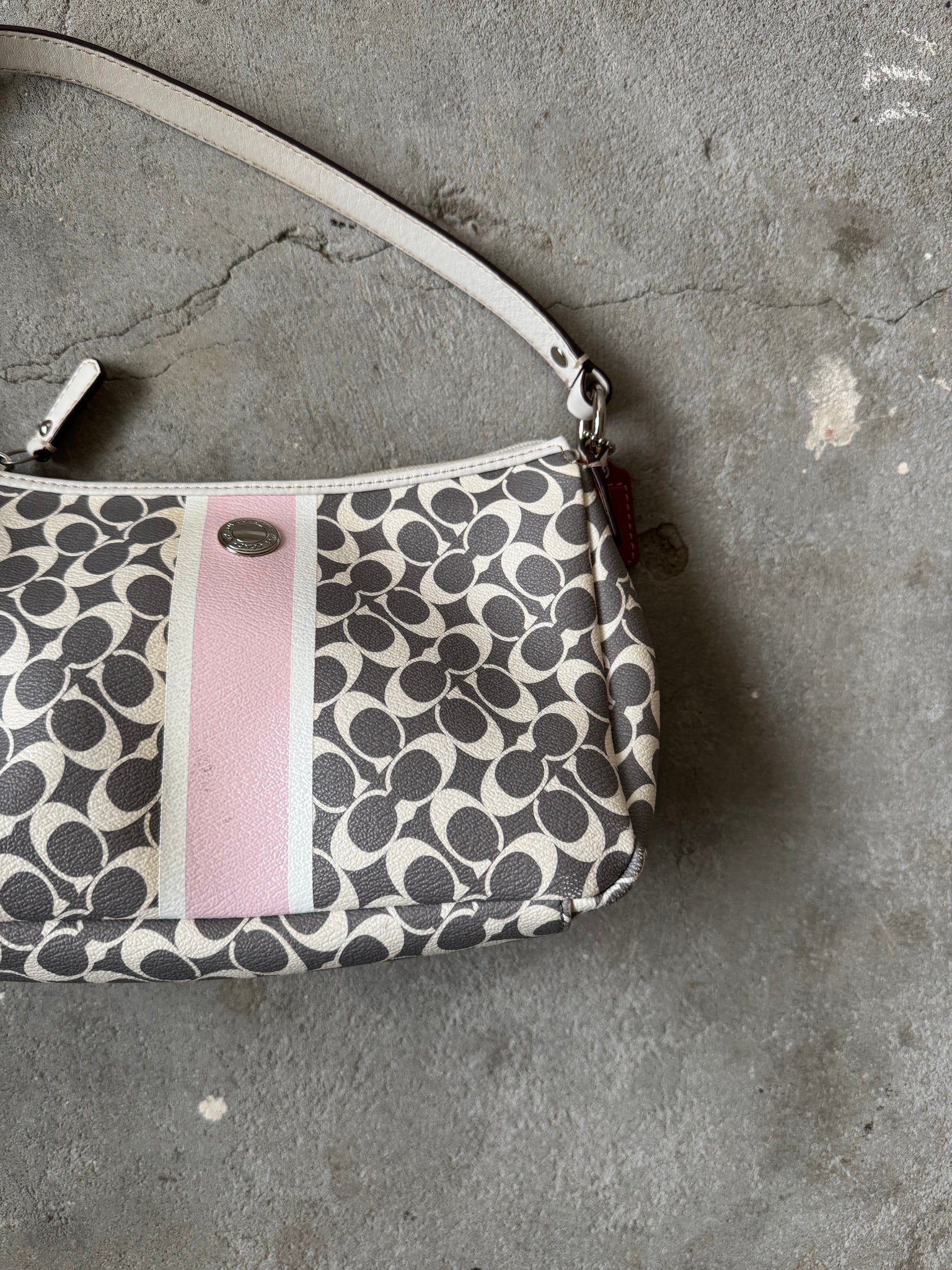 Coach Signature Chelsea Stripe Shoulder Bag Grey/Pink