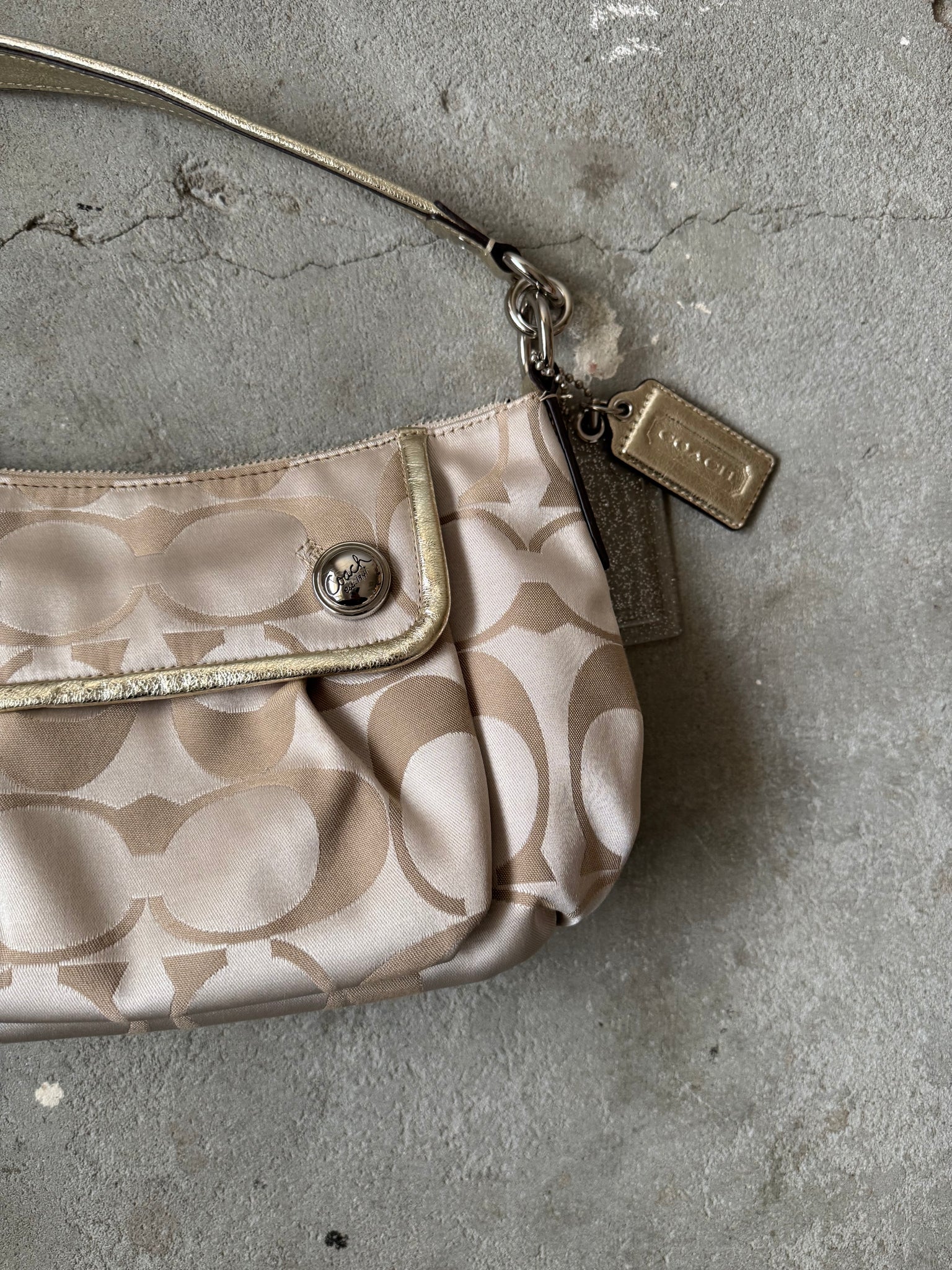 Coach 2Way Signature Shoulder Bag Cream/Gold