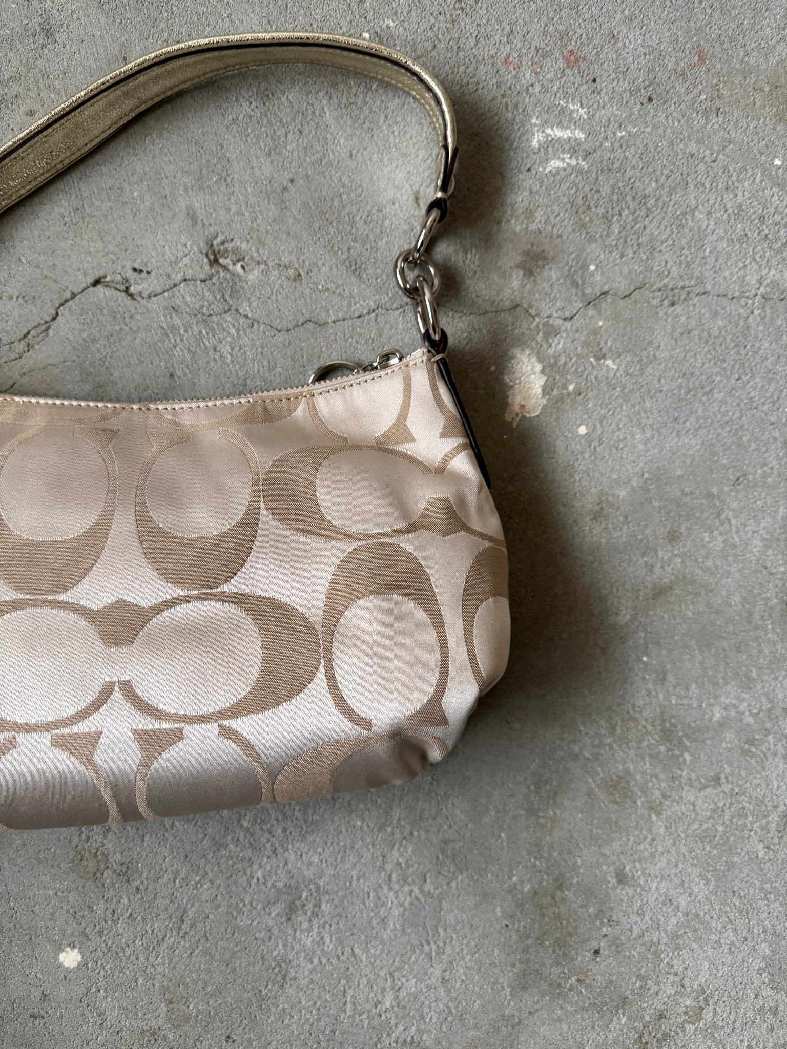 Coach 2Way Signature Shoulder Bag Cream/Gold