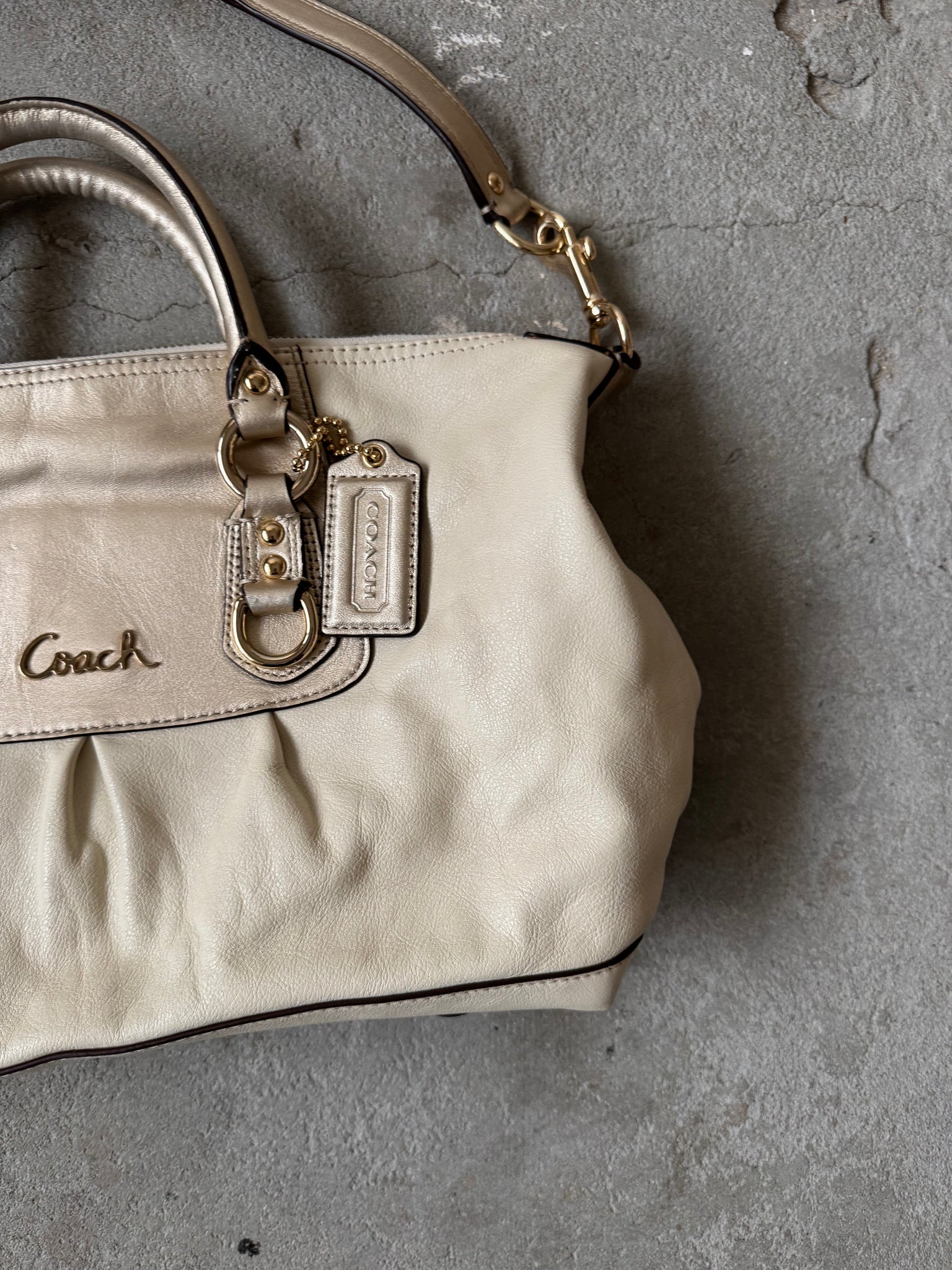 Coach 2Way Ashley Leather HandBag Ivory