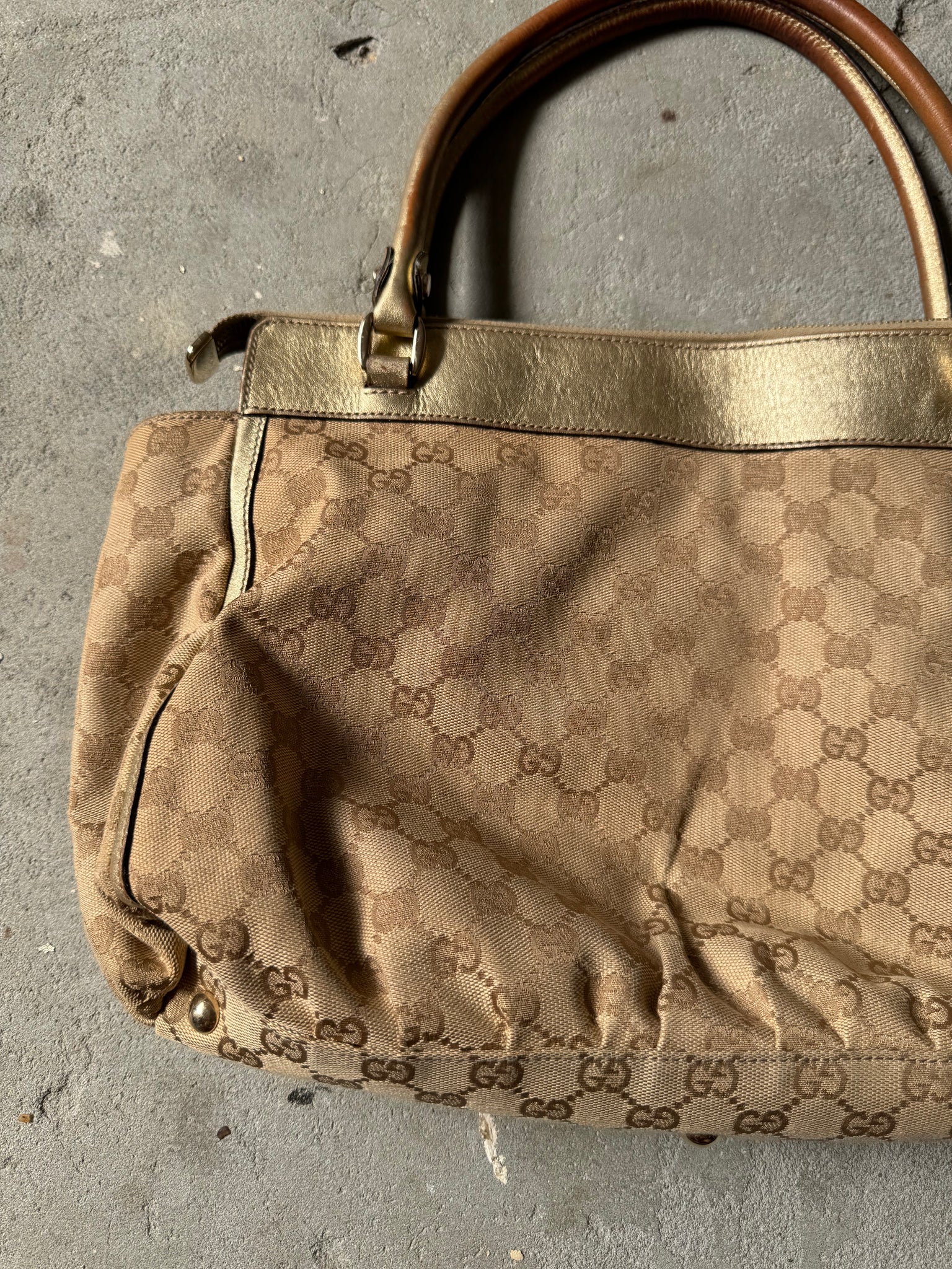 Gucci GG Monogram D Ring HandBag Beige/Gold