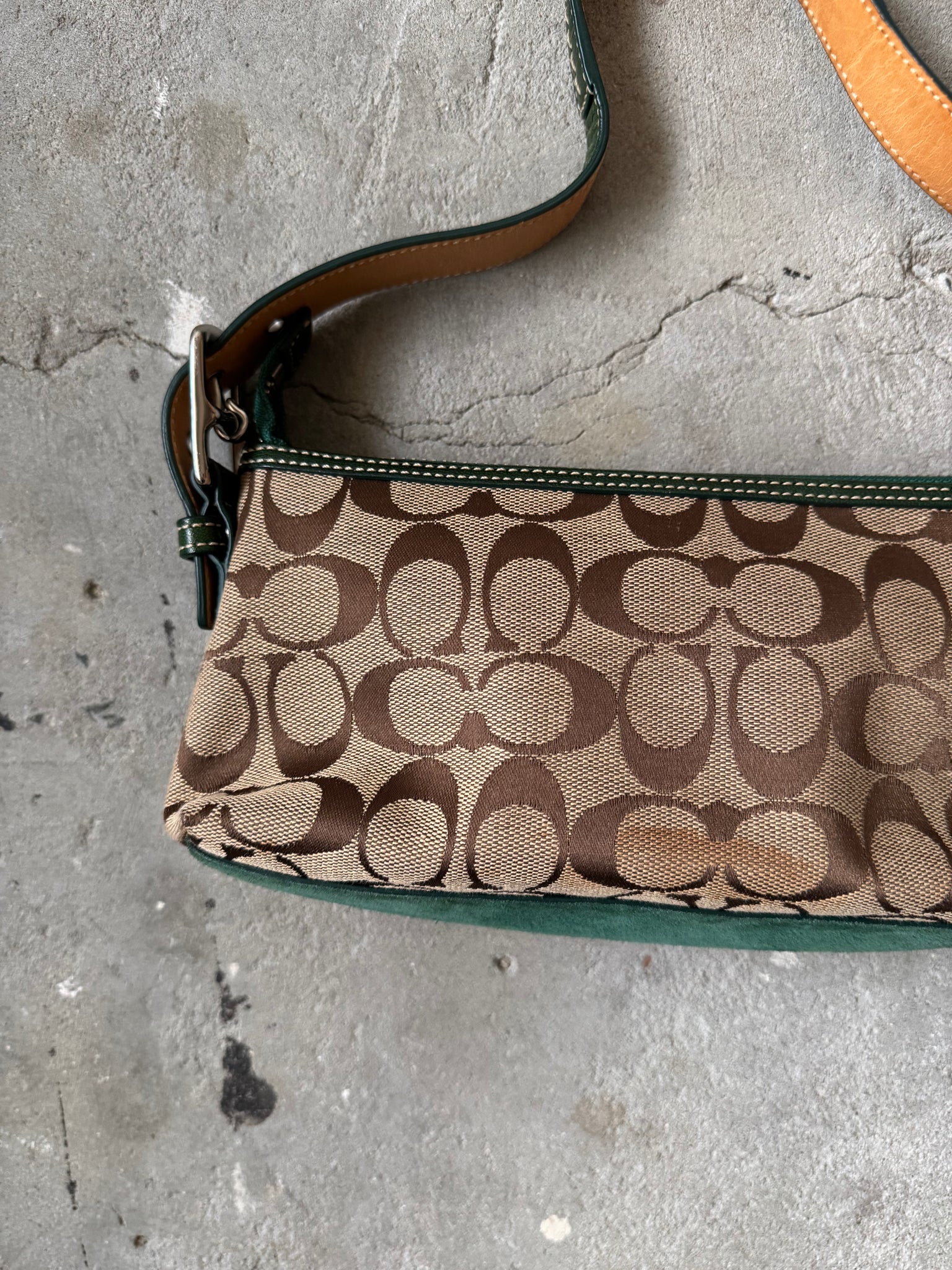 Coach Signature Hampton Strip Baguette Shoulder Bag Beige/Green