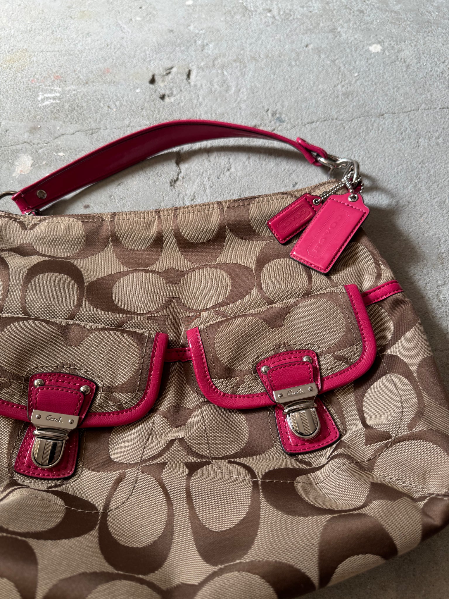Coach 2Way Signature Pocket Hobo Daisy Shoulder Bag Beige/Pink