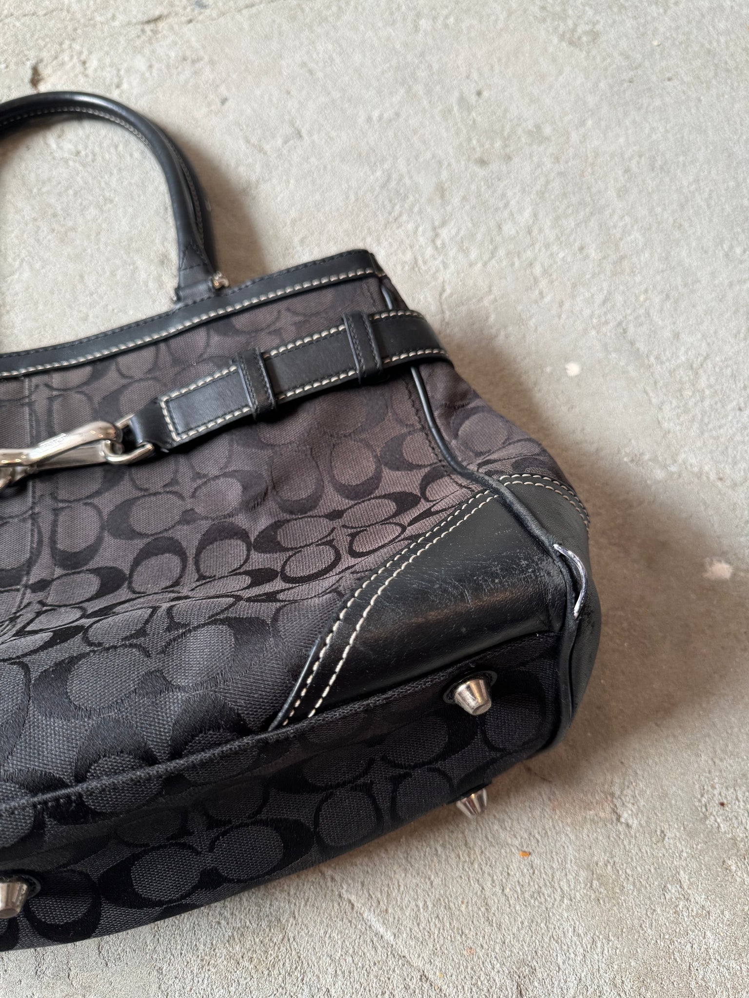 Coach Hampton Signature HandBag Black
