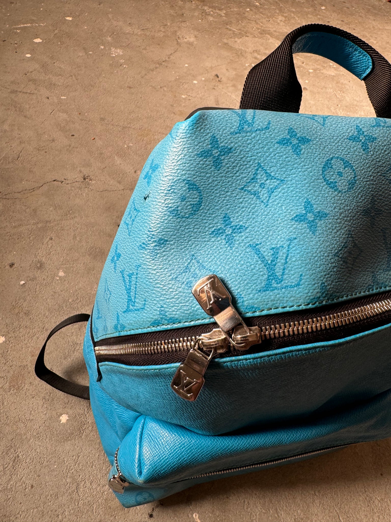 Louis Vuitton Monogram Discovery Backpack PM Lagoon Blue