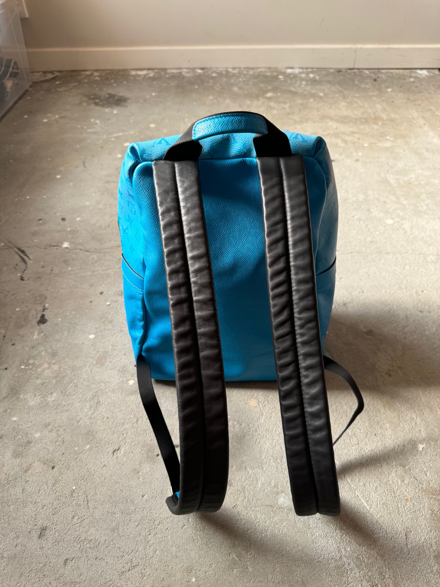 Louis Vuitton Monogram Discovery Backpack PM Lagoon Blue